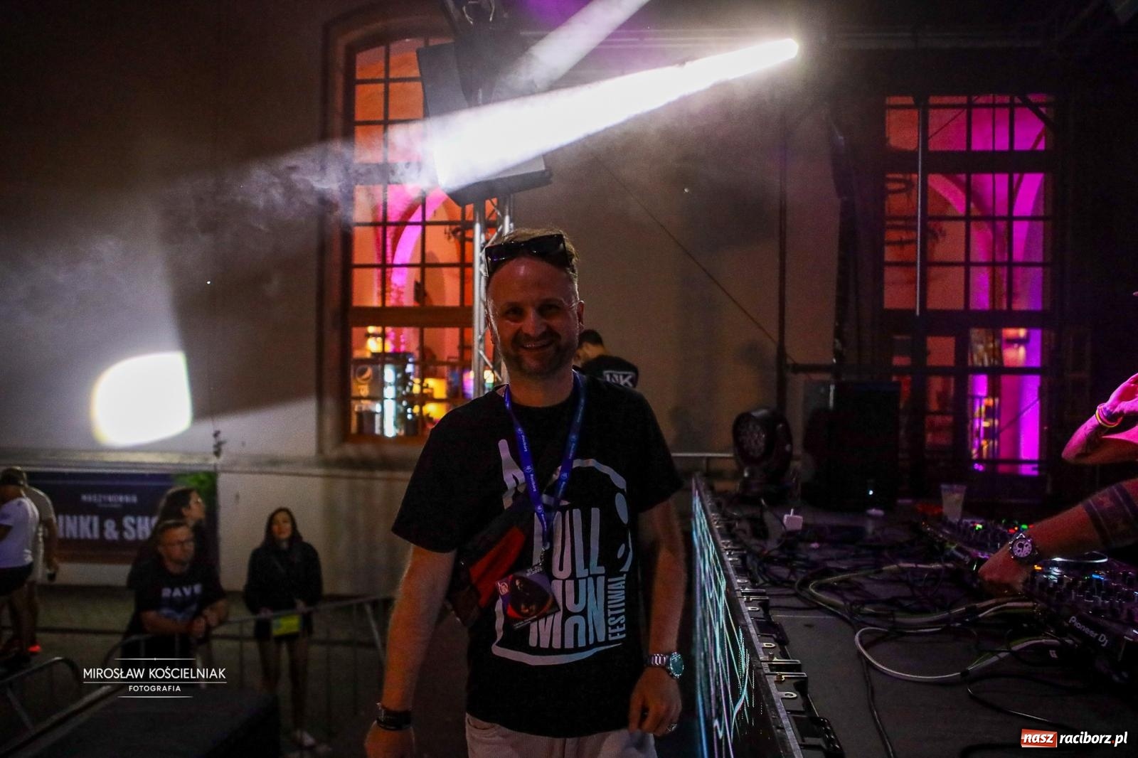 Zdjęcie w galerii na portalu naszraciborz.pl: Full Moon Festival 2026 na bis! Zamek znów zatańczył w rytmie elektroniki wiadomości z regionu
