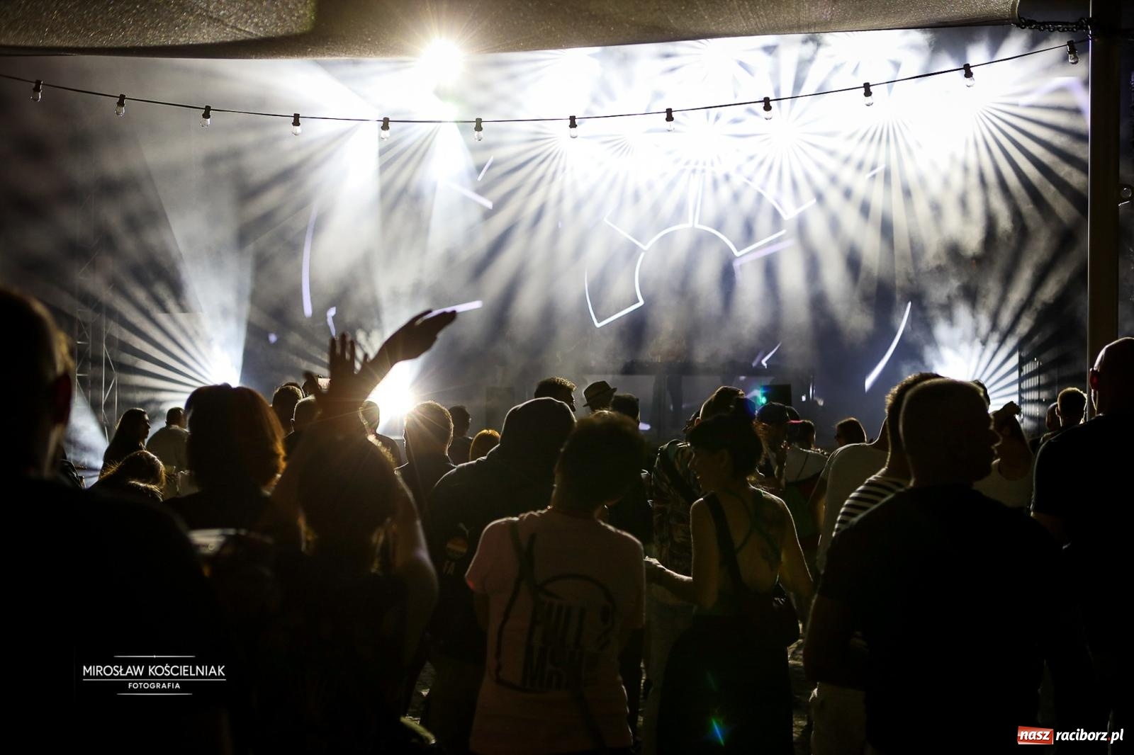 Zdjęcie w galerii na portalu naszraciborz.pl: Full Moon Festival 2026 na bis! Zamek znów zatańczył w rytmie elektroniki wiadomości z regionu