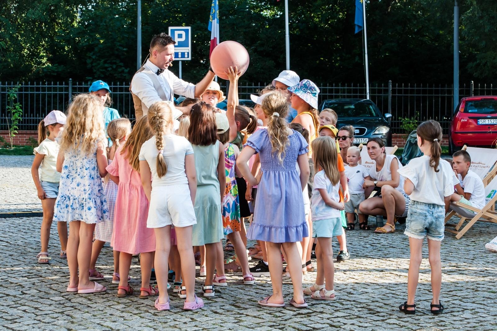 Zdjęcie w galerii na portalu naszraciborz.pl: Zamkowe Wakacje 2026 zakończone. Ponad tysiąc osób odwiedziło Zamek Piastowski wiadomości z regionu