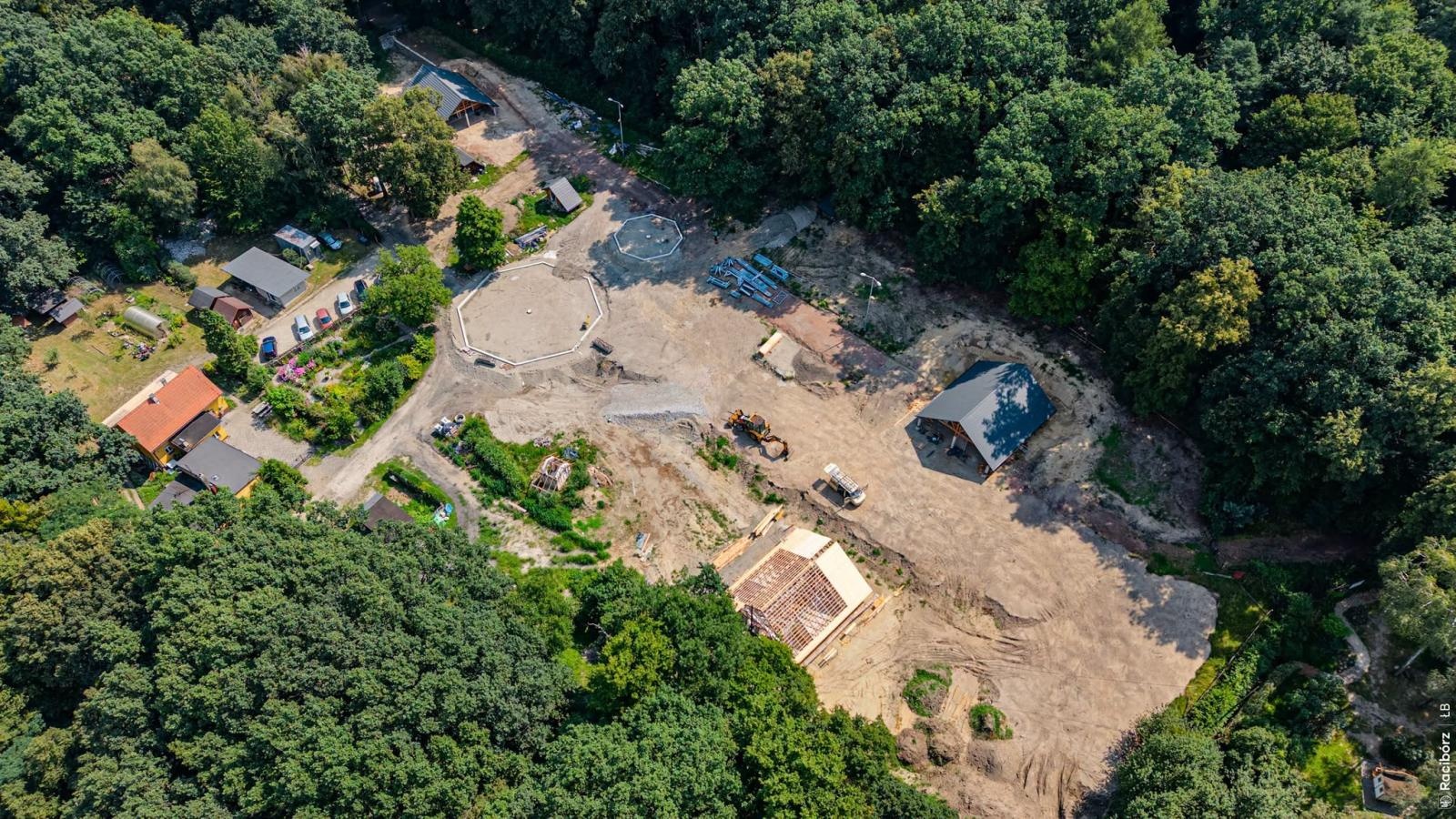 Zdjęcie w galerii na portalu naszraciborz.pl: Nowe oblicze mini-zoo w Lesie Obora. Trwa modernizacja zwierzyńca wiadomości z regionu