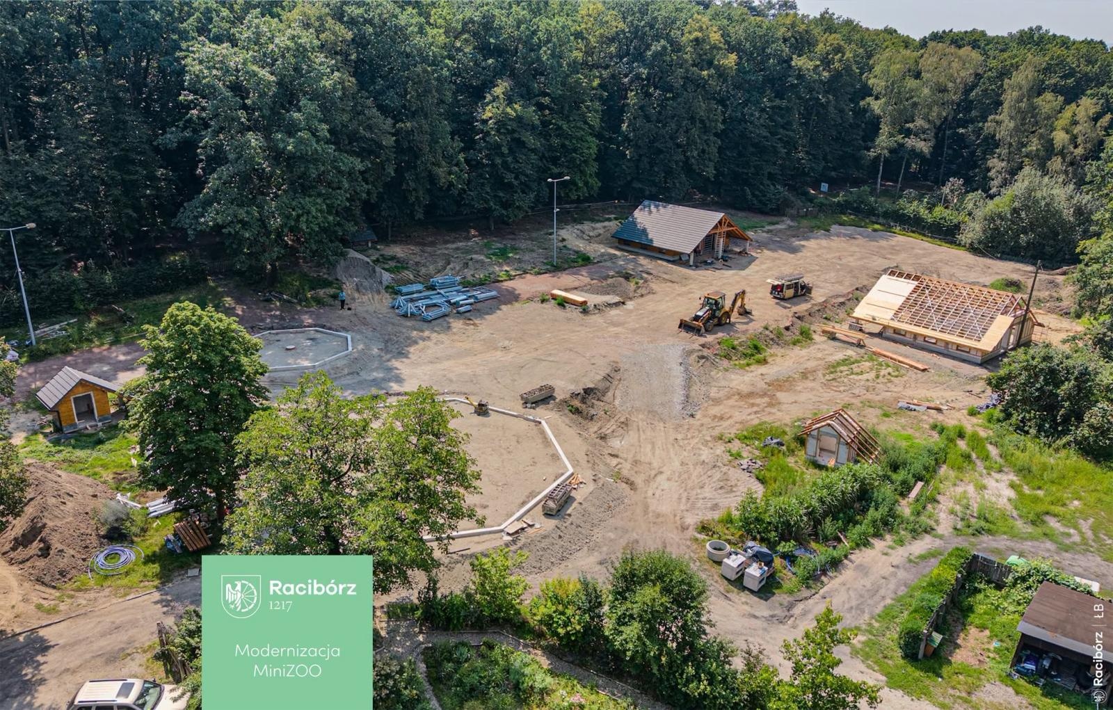 Zdjęcie w galerii na portalu naszraciborz.pl: Nowe oblicze mini-zoo w Lesie Obora. Trwa modernizacja zwierzyńca wiadomości z regionu