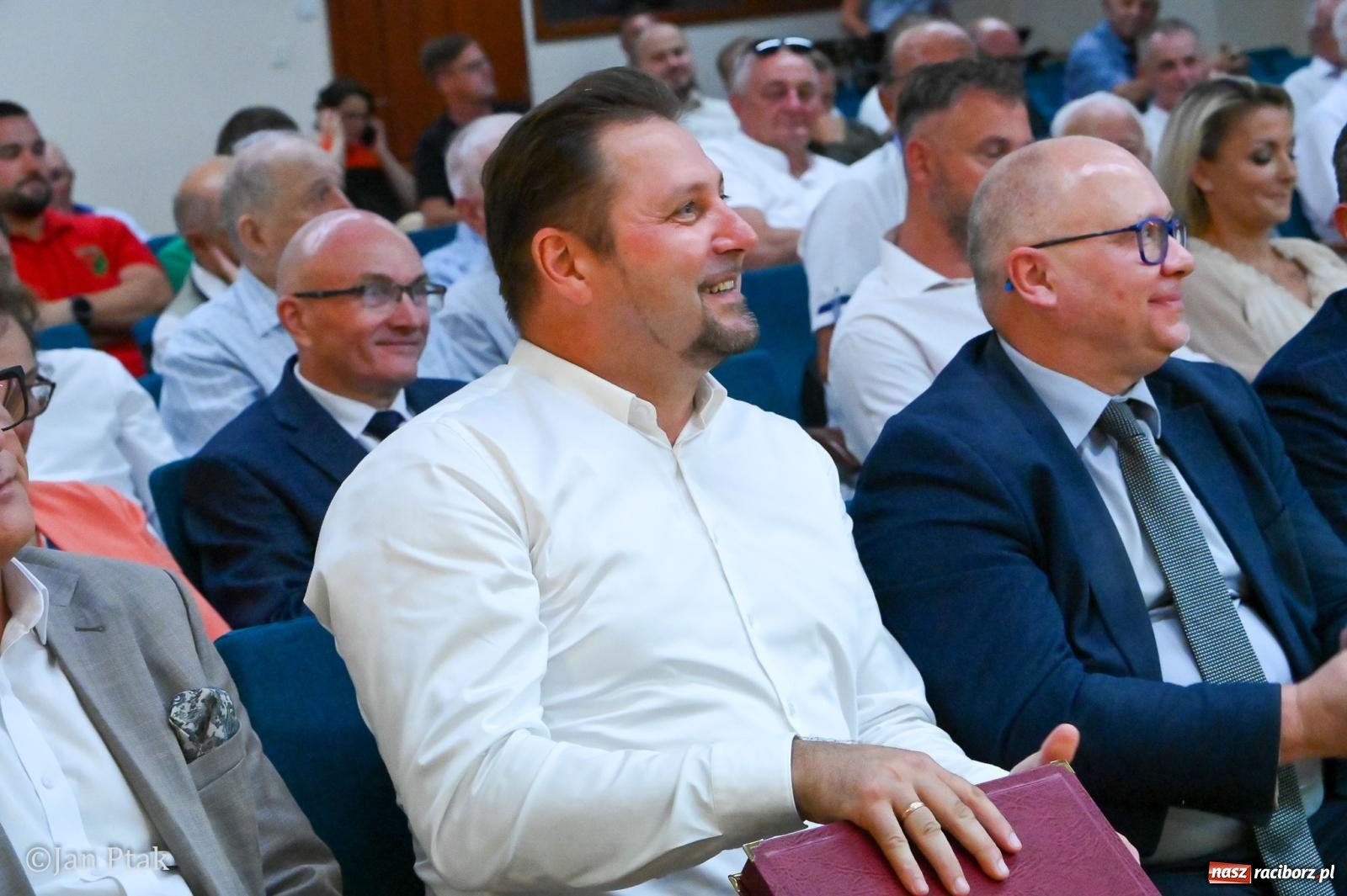 Zdjęcie w galerii na portalu naszraciborz.pl: 80 lat Podokręgu Racibórz Śląskiego Związku Piłki Nożnej. Jubileuszowa akademia na Zamku Piastowskim wiadomości z regionu