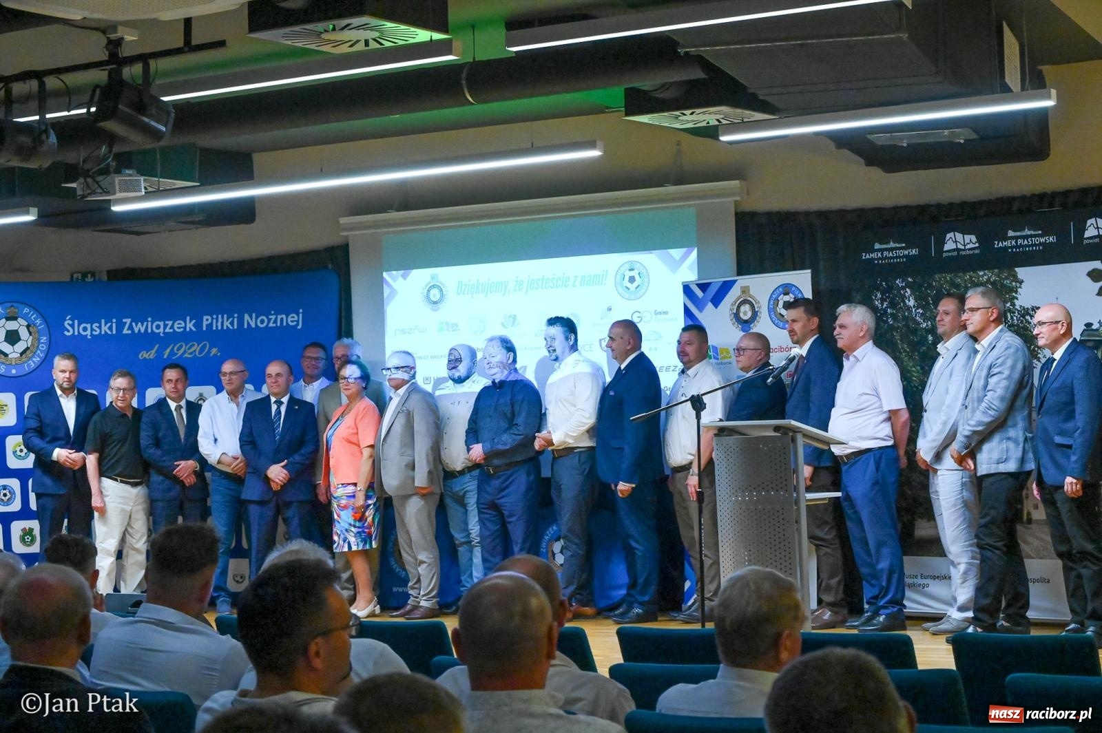 Zdjęcie w galerii na portalu naszraciborz.pl: 80 lat Podokręgu Racibórz Śląskiego Związku Piłki Nożnej. Jubileuszowa akademia na Zamku Piastowskim wiadomości z regionu
