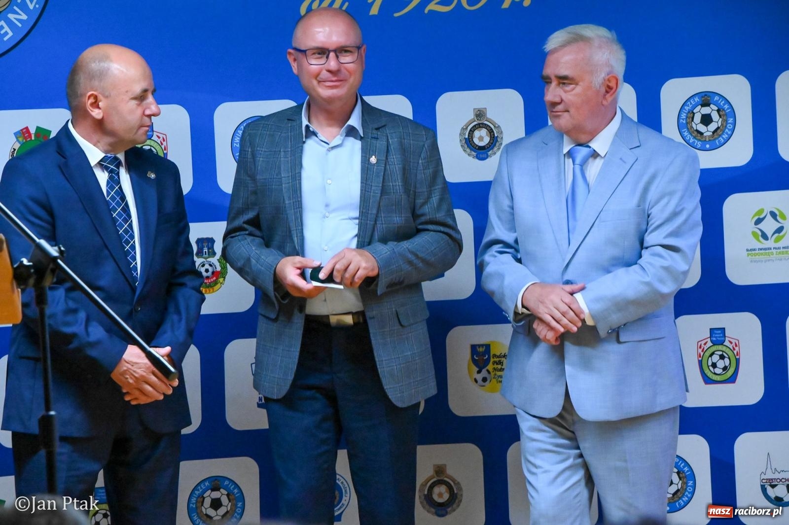 Zdjęcie w galerii na portalu naszraciborz.pl: 80 lat Podokręgu Racibórz Śląskiego Związku Piłki Nożnej. Jubileuszowa akademia na Zamku Piastowskim wiadomości z regionu