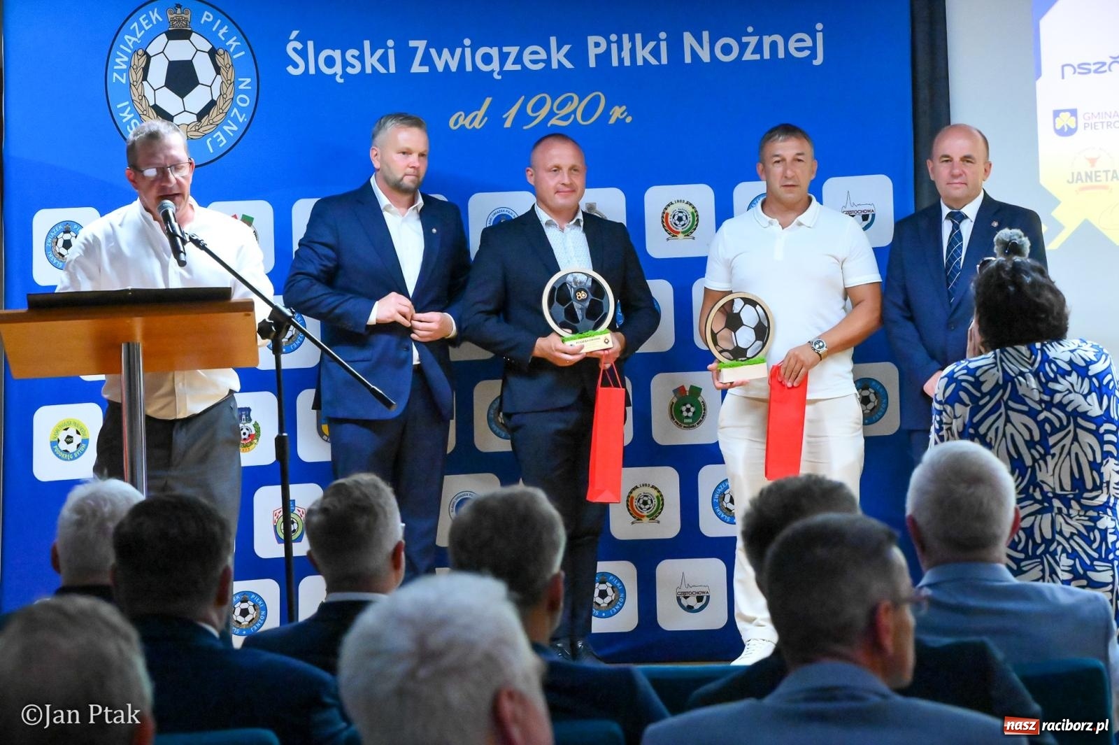 Zdjęcie w galerii na portalu naszraciborz.pl: 80 lat Podokręgu Racibórz Śląskiego Związku Piłki Nożnej. Jubileuszowa akademia na Zamku Piastowskim wiadomości z regionu