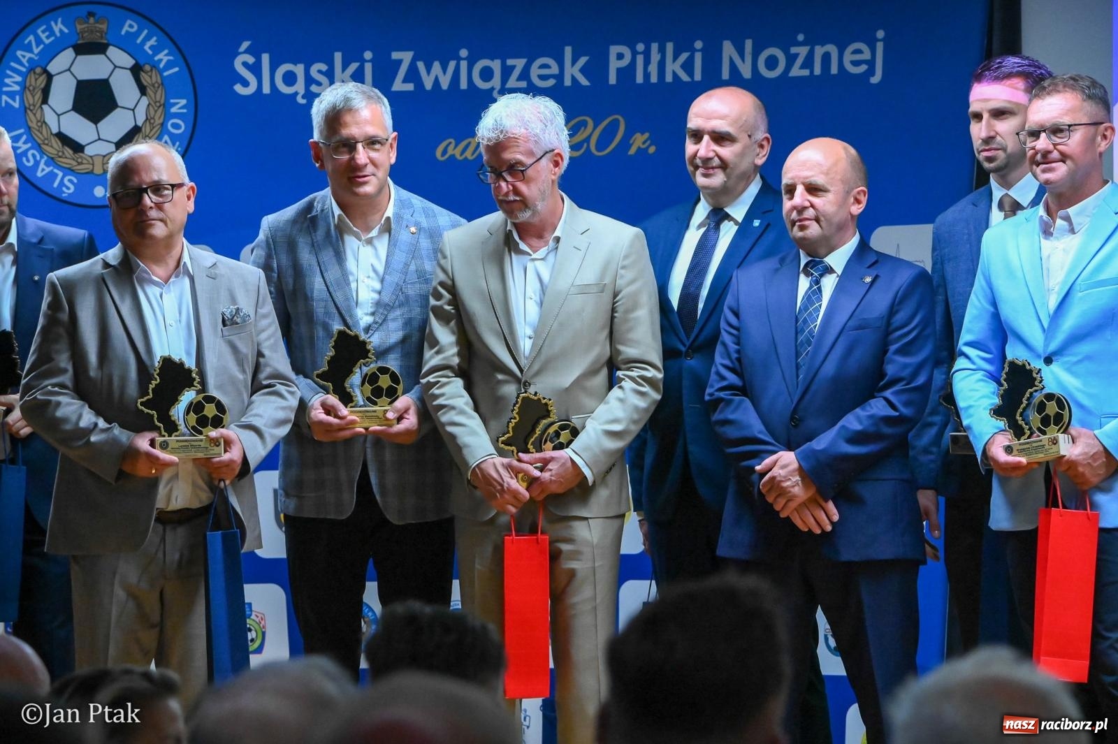 Zdjęcie w galerii na portalu naszraciborz.pl: 80 lat Podokręgu Racibórz Śląskiego Związku Piłki Nożnej. Jubileuszowa akademia na Zamku Piastowskim wiadomości z regionu