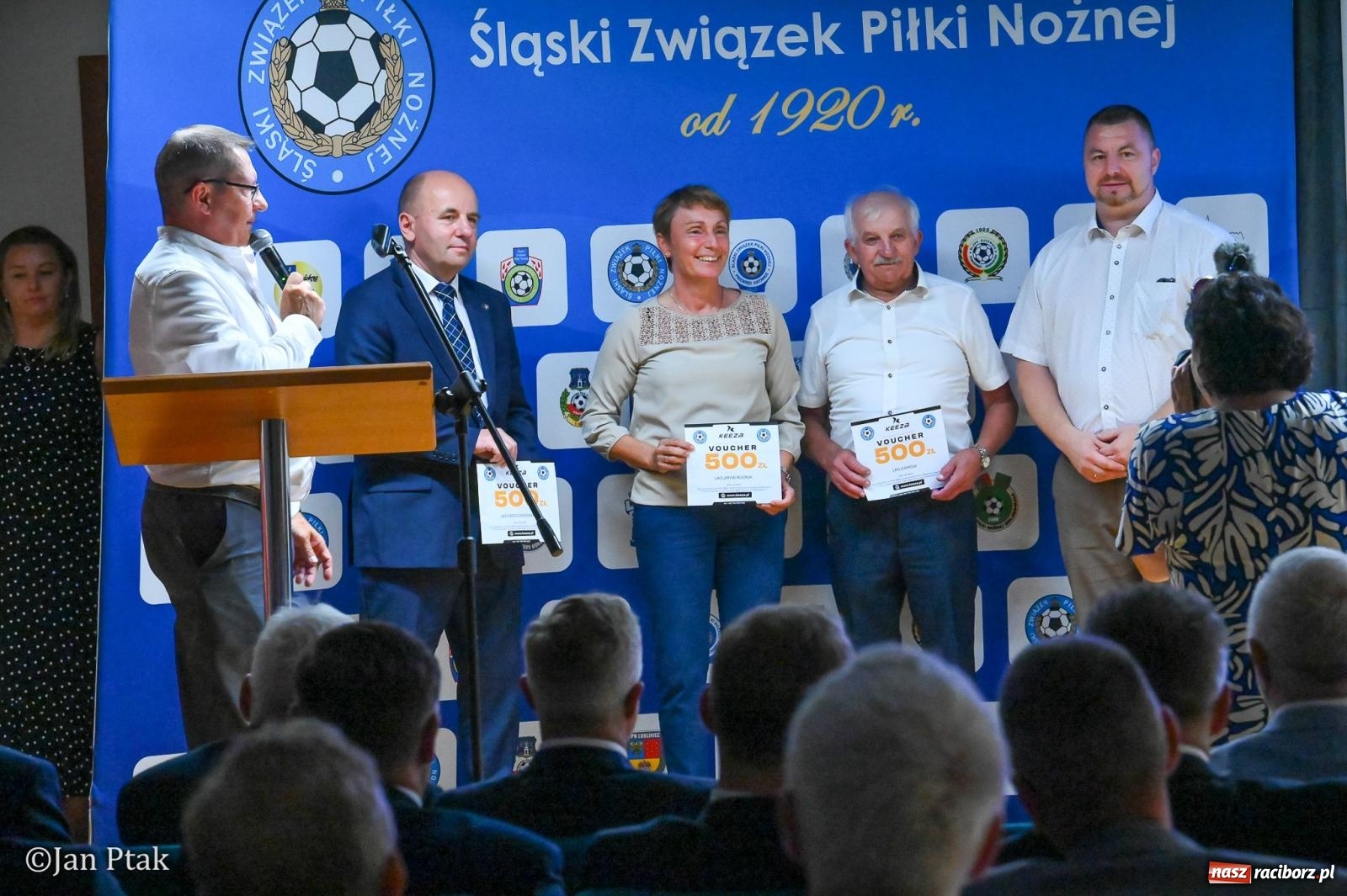 Zdjęcie w galerii na portalu naszraciborz.pl: 80 lat Podokręgu Racibórz Śląskiego Związku Piłki Nożnej. Jubileuszowa akademia na Zamku Piastowskim wiadomości z regionu