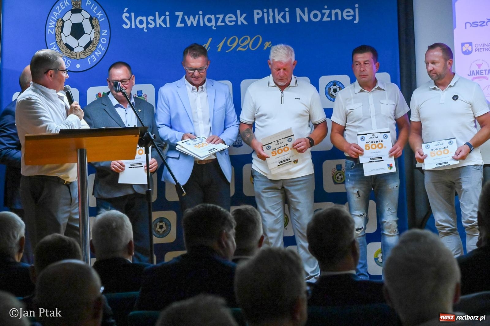 Zdjęcie w galerii na portalu naszraciborz.pl: 80 lat Podokręgu Racibórz Śląskiego Związku Piłki Nożnej. Jubileuszowa akademia na Zamku Piastowskim wiadomości z regionu