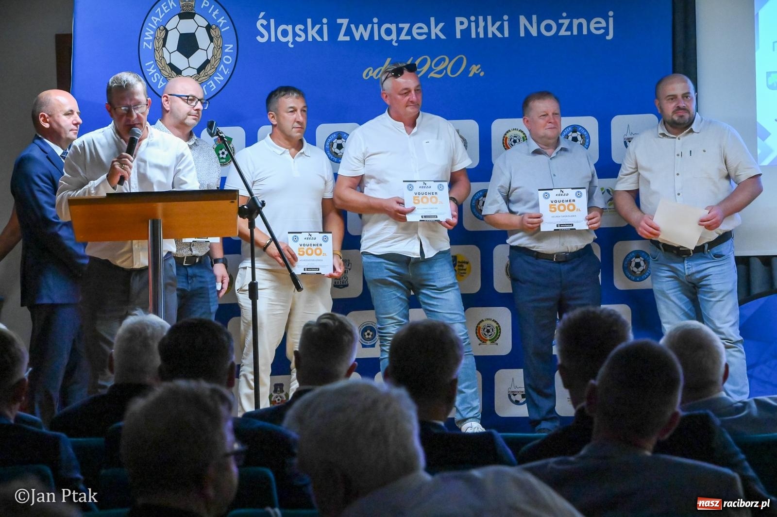 Zdjęcie w galerii na portalu naszraciborz.pl: 80 lat Podokręgu Racibórz Śląskiego Związku Piłki Nożnej. Jubileuszowa akademia na Zamku Piastowskim wiadomości z regionu