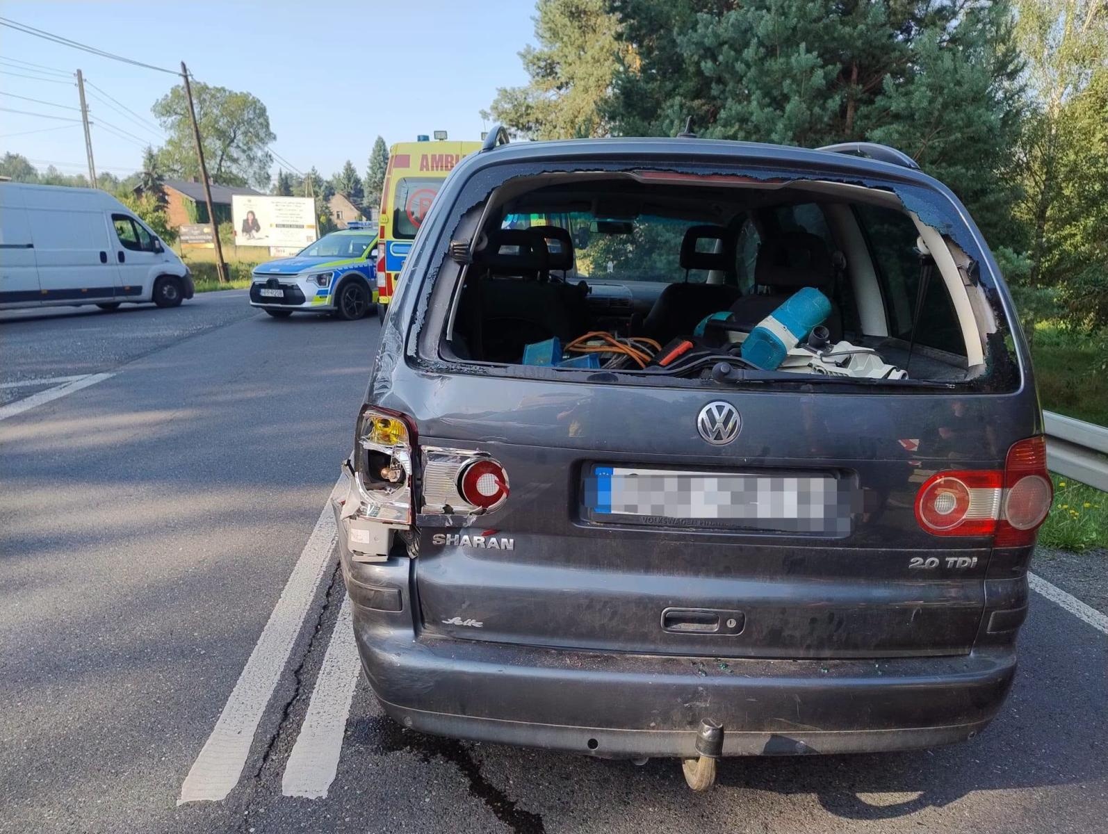 Zdjęcie w galerii na portalu naszraciborz.pl: Trzy pojazdy zderzyły się na skrzyżowaniu w Rudach Przeryciu wiadomości z regionu