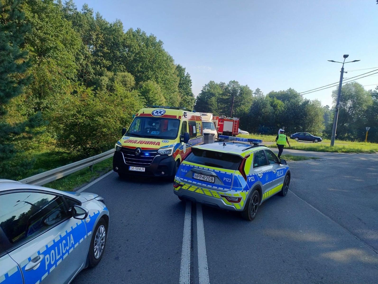 Zdjęcie w galerii na portalu naszraciborz.pl: Trzy pojazdy zderzyły się na skrzyżowaniu w Rudach Przeryciu wiadomości z regionu