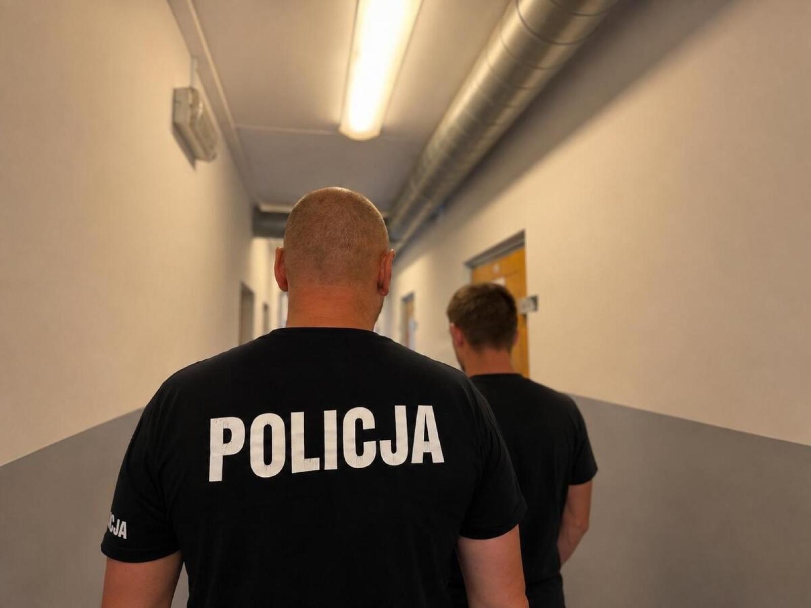 Zdjęcie w galerii na portalu naszraciborz.pl: Zaatakowali przypadkowego przechodnia. Chwilę później byli już w rękach policji wiadomości z regionu