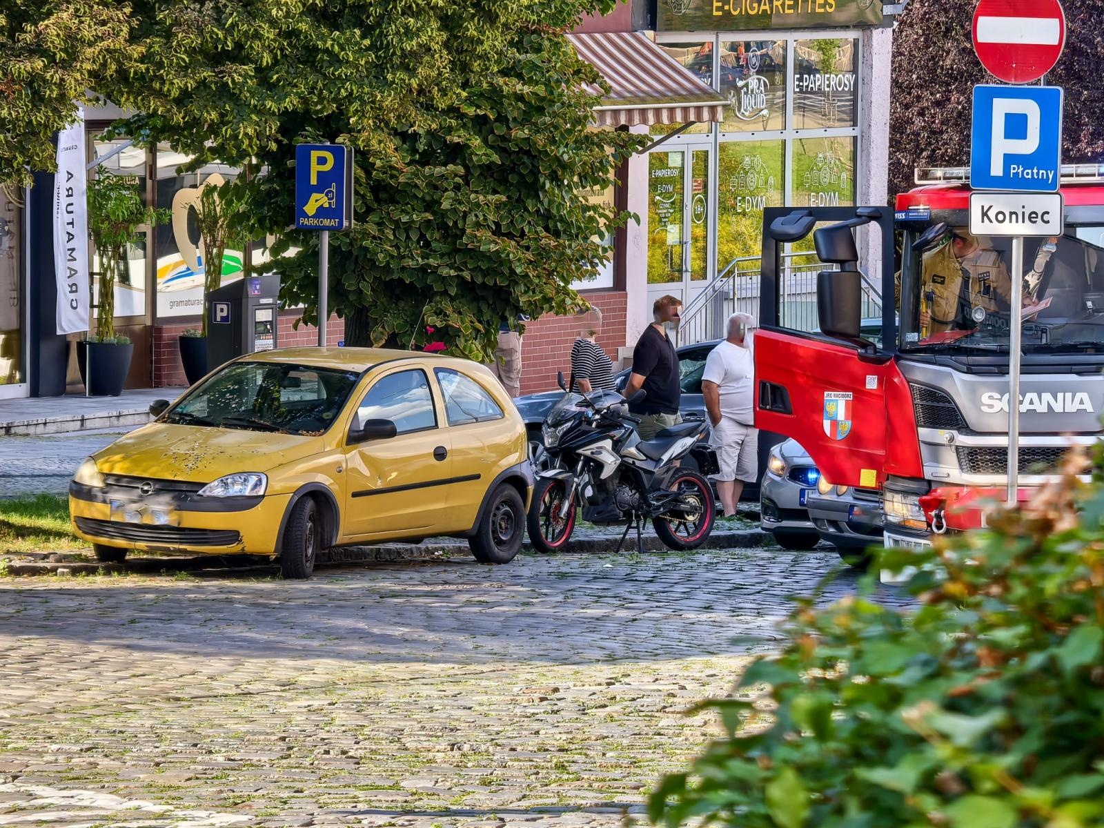 Zdjęcie w galerii na portalu naszraciborz.pl: Strażacy interweniowali pięć razy. Pożar ścierniska i kolizja wiadomości z regionu
