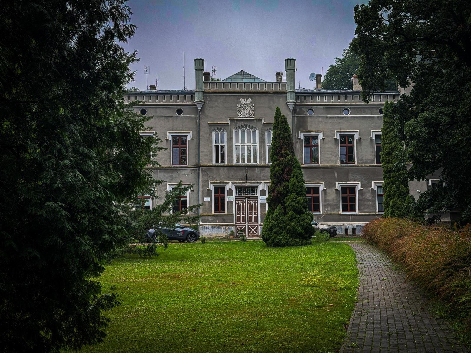Zdjęcie w galerii na portalu naszraciborz.pl: Odkryj tajemnice pałacu von Königów w Modzurowie [ZAPROSZENIE] wiadomości z regionu