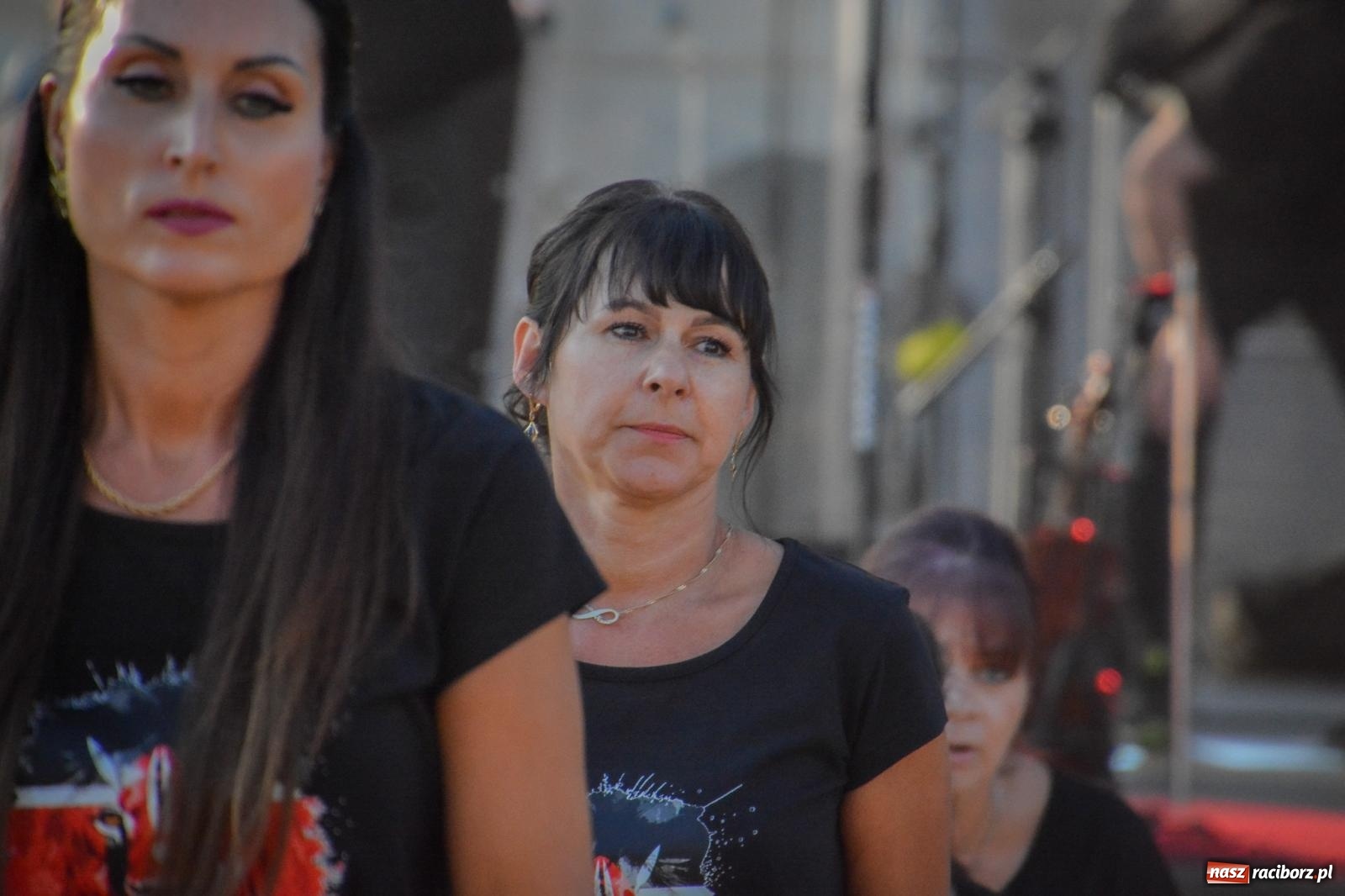 Zdjęcie w galerii na portalu naszraciborz.pl: W Brzeziu jak w Toskanii. Halina Mlynkova wystąpiła na festynie parafialnym [FOTO i WIDEO] wiadomości z regionu