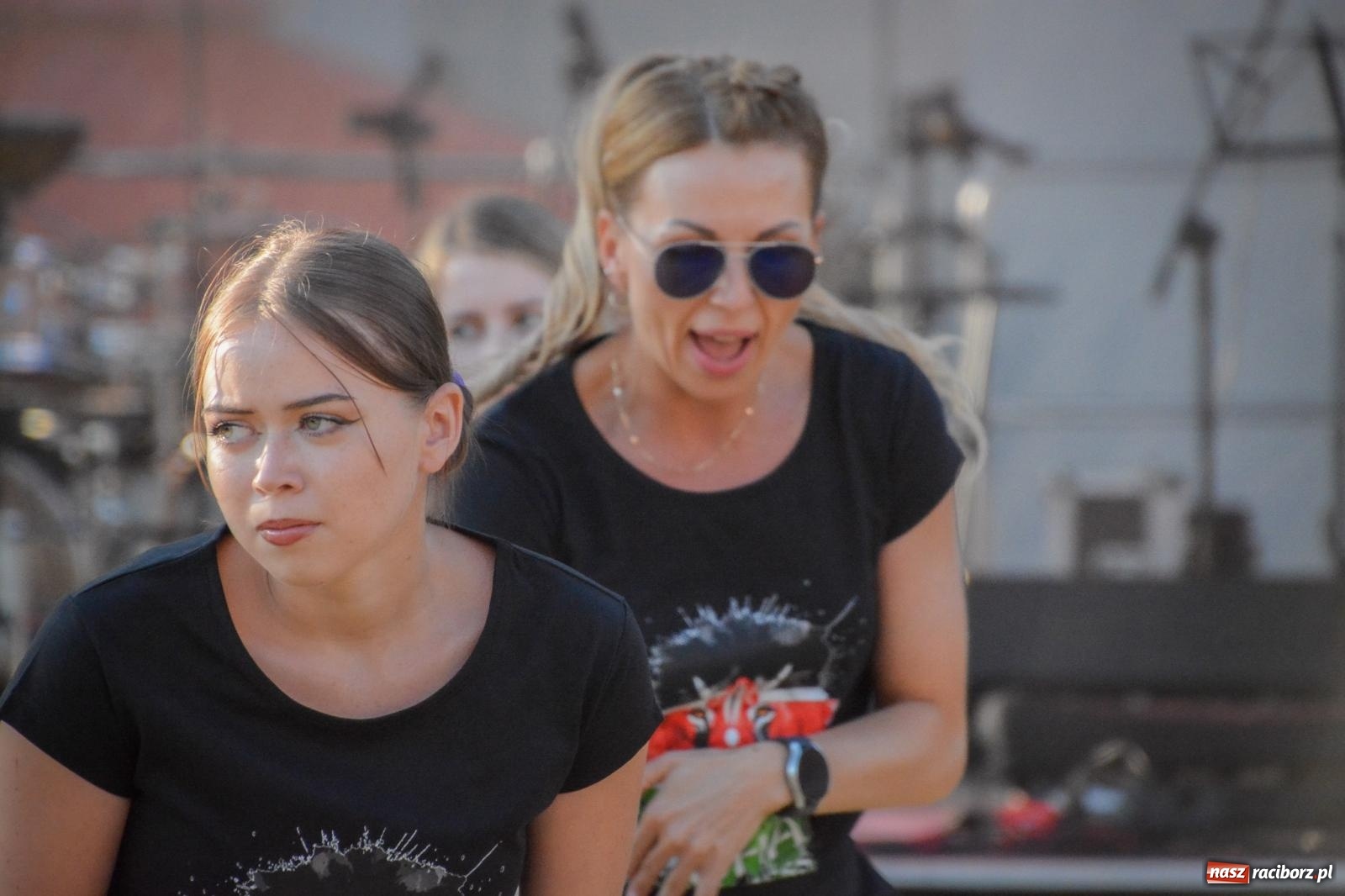 Zdjęcie w galerii na portalu naszraciborz.pl: W Brzeziu jak w Toskanii. Halina Mlynkova wystąpiła na festynie parafialnym [FOTO i WIDEO] wiadomości z regionu