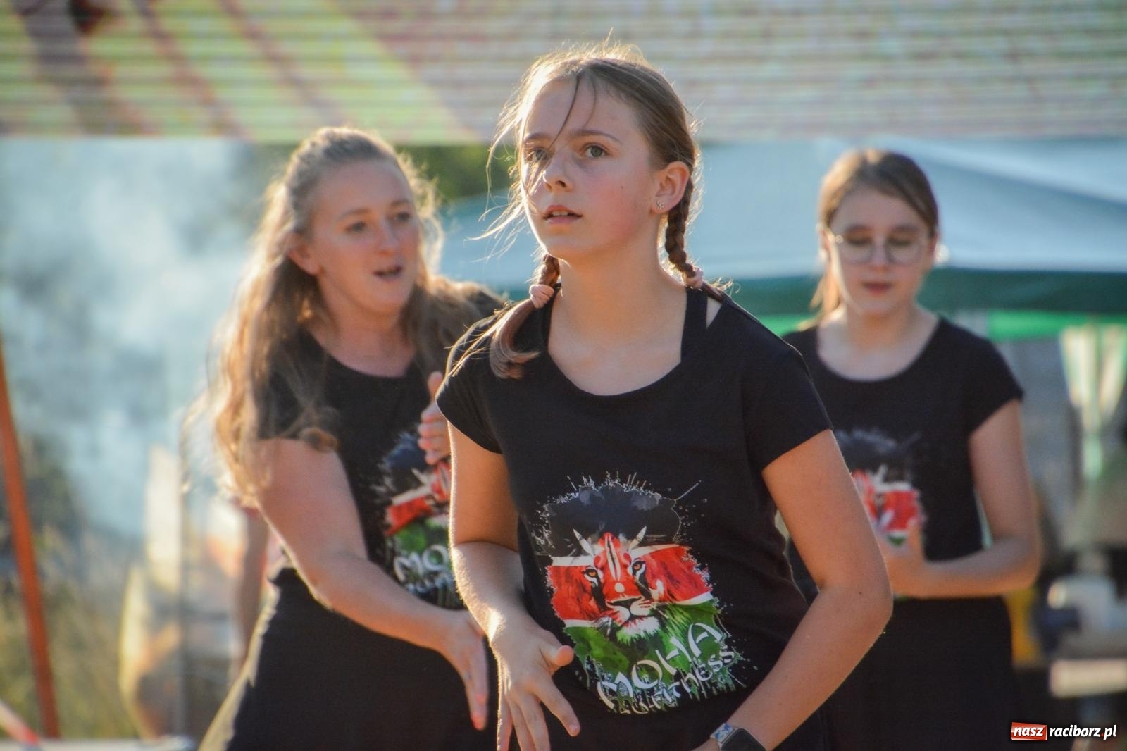 Zdjęcie w galerii na portalu naszraciborz.pl: W Brzeziu jak w Toskanii. Halina Mlynkova wystąpiła na festynie parafialnym [FOTO i WIDEO] wiadomości z regionu