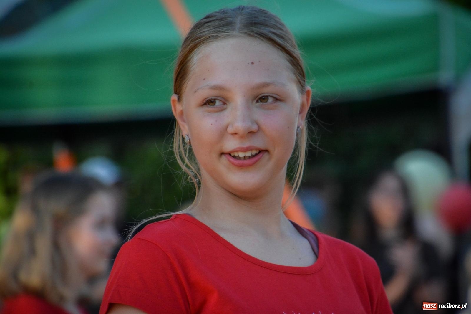 Zdjęcie w galerii na portalu naszraciborz.pl: W Brzeziu jak w Toskanii. Halina Mlynkova wystąpiła na festynie parafialnym [FOTO i WIDEO] wiadomości z regionu