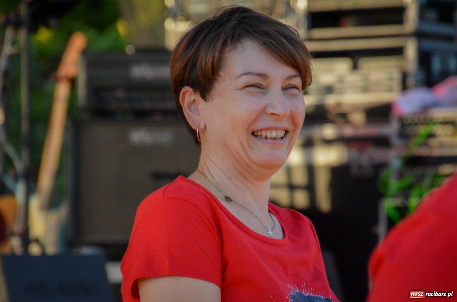 Zdjęcie w galerii na portalu naszraciborz.pl: W Brzeziu jak w Toskanii. Halina Mlynkova wystąpiła na festynie parafialnym [FOTO i WIDEO] wiadomości z regionu