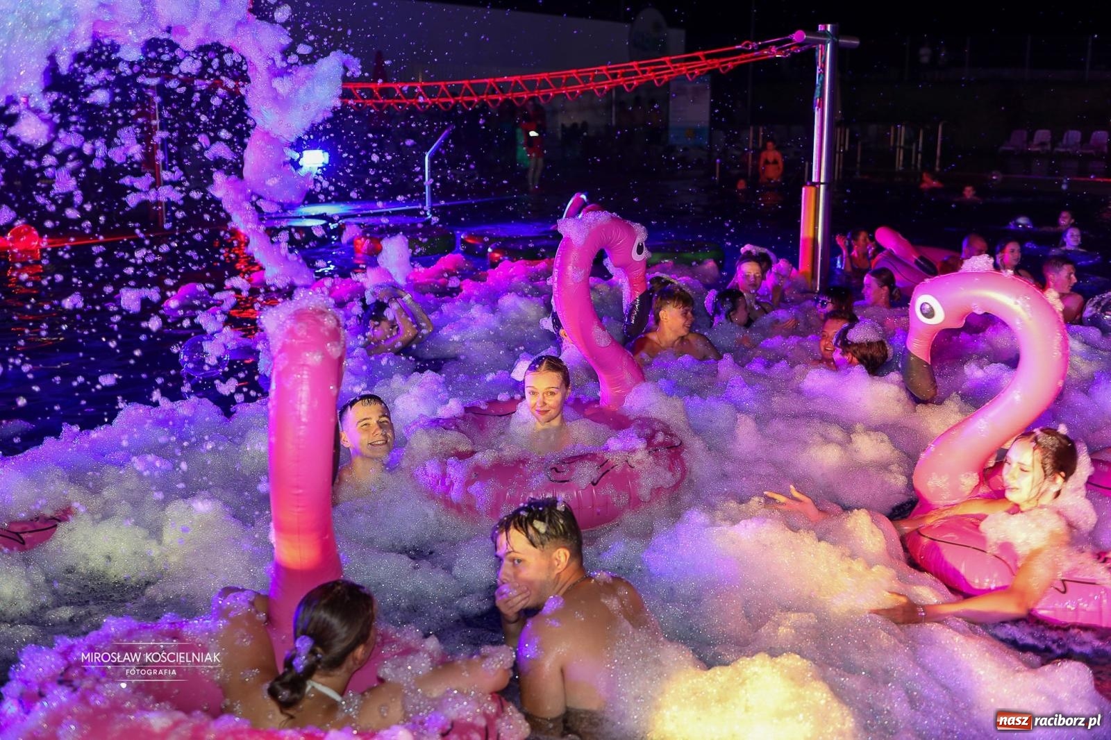 Zdjęcie w galerii na portalu naszraciborz.pl: Wakacje na H2Ostróg. Była zumba, Morska Kraina i wieczorne pool party wiadomości z regionu