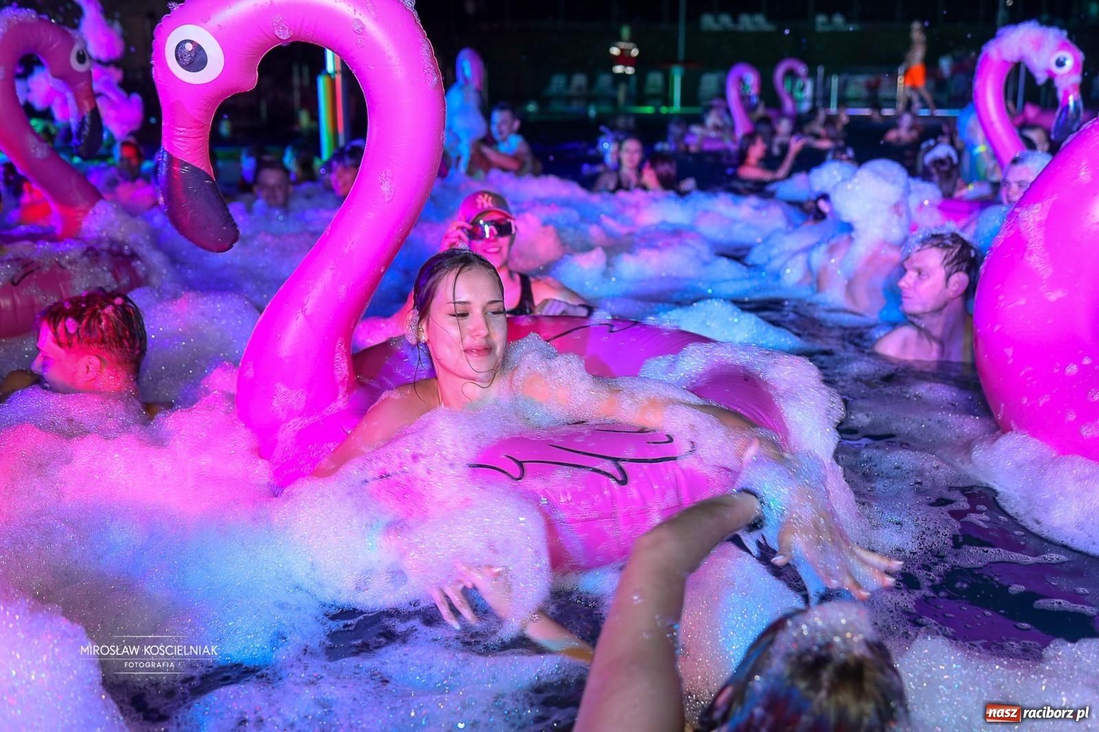 Zdjęcie w galerii na portalu naszraciborz.pl: Wakacje na H2Ostróg. Była zumba, Morska Kraina i wieczorne pool party wiadomości z regionu