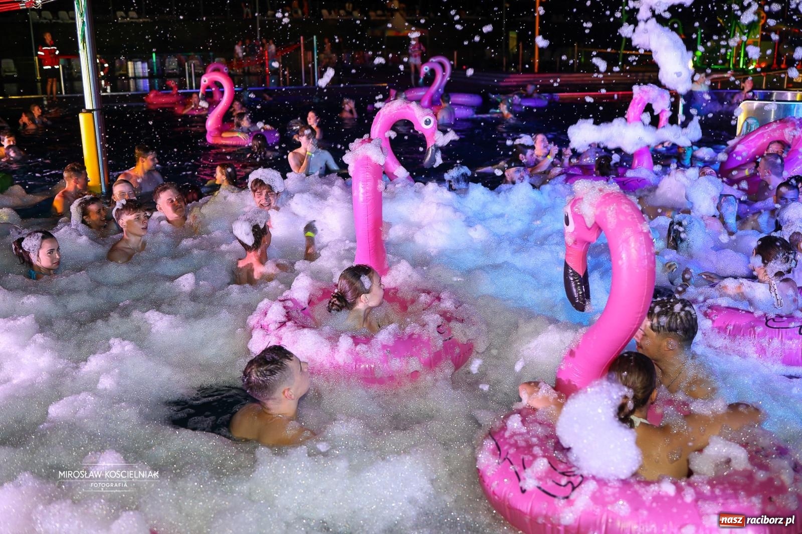 Zdjęcie w galerii na portalu naszraciborz.pl: Wakacje na H2Ostróg. Była zumba, Morska Kraina i wieczorne pool party wiadomości z regionu