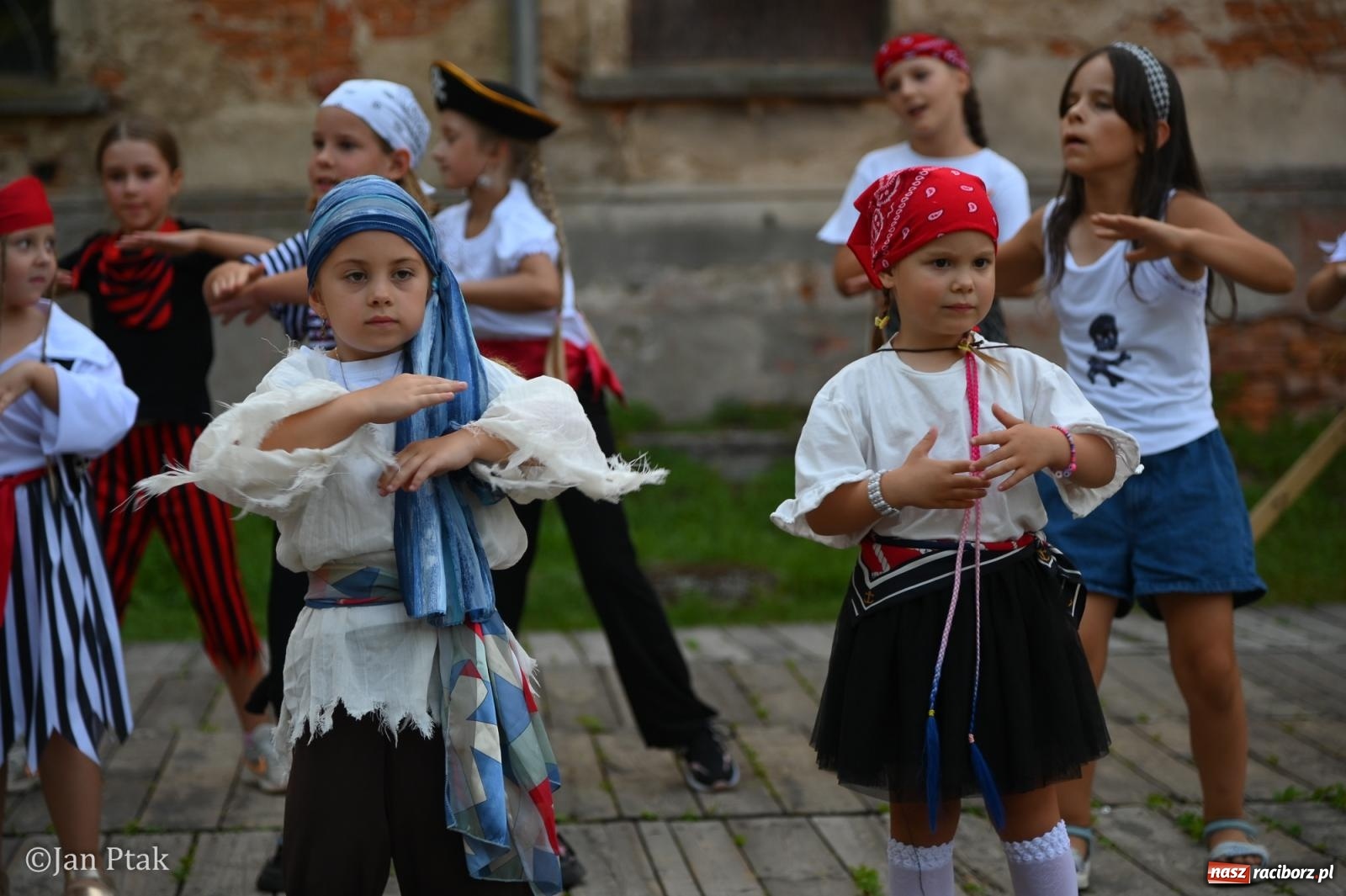 Zdjęcie w galerii na portalu naszraciborz.pl: Fanny Days po raz trzeci. Krowiarki znów pełne mieszkańców regionu [FOTO i WIDEO] wiadomości z regionu