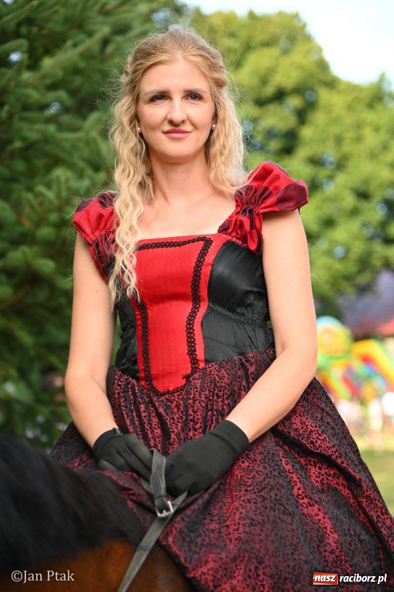 Zdjęcie w galerii na portalu naszraciborz.pl: Fanny Days po raz trzeci. Krowiarki znów pełne mieszkańców regionu [FOTO i WIDEO] wiadomości z regionu