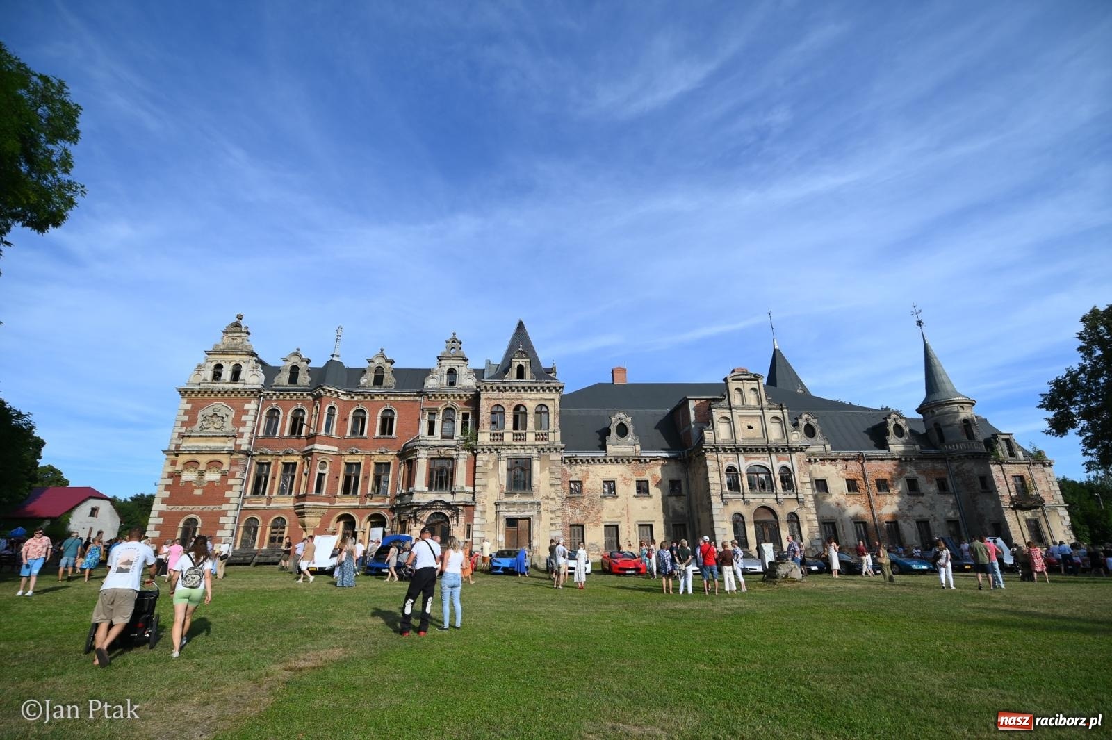 Zdjęcie w galerii na portalu naszraciborz.pl: Fanny Days po raz trzeci. Krowiarki znów pełne mieszkańców regionu [FOTO i WIDEO] wiadomości z regionu