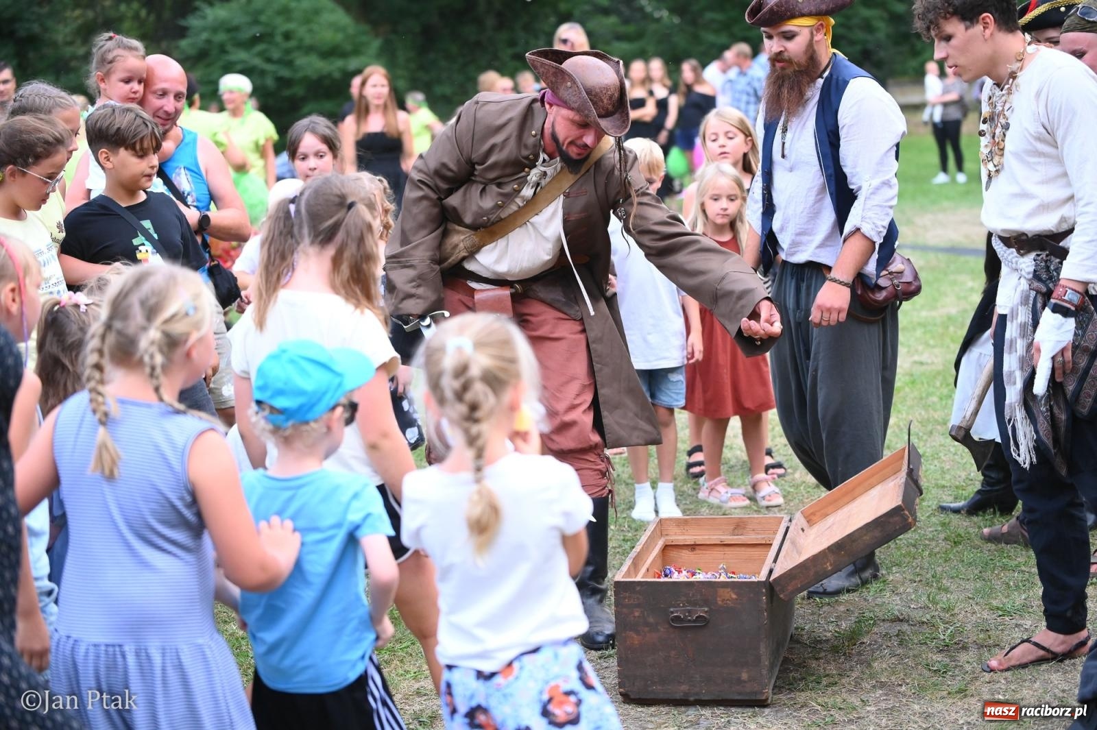 Zdjęcie w galerii na portalu naszraciborz.pl: Fanny Days po raz trzeci. Krowiarki znów pełne mieszkańców regionu [FOTO i WIDEO] wiadomości z regionu