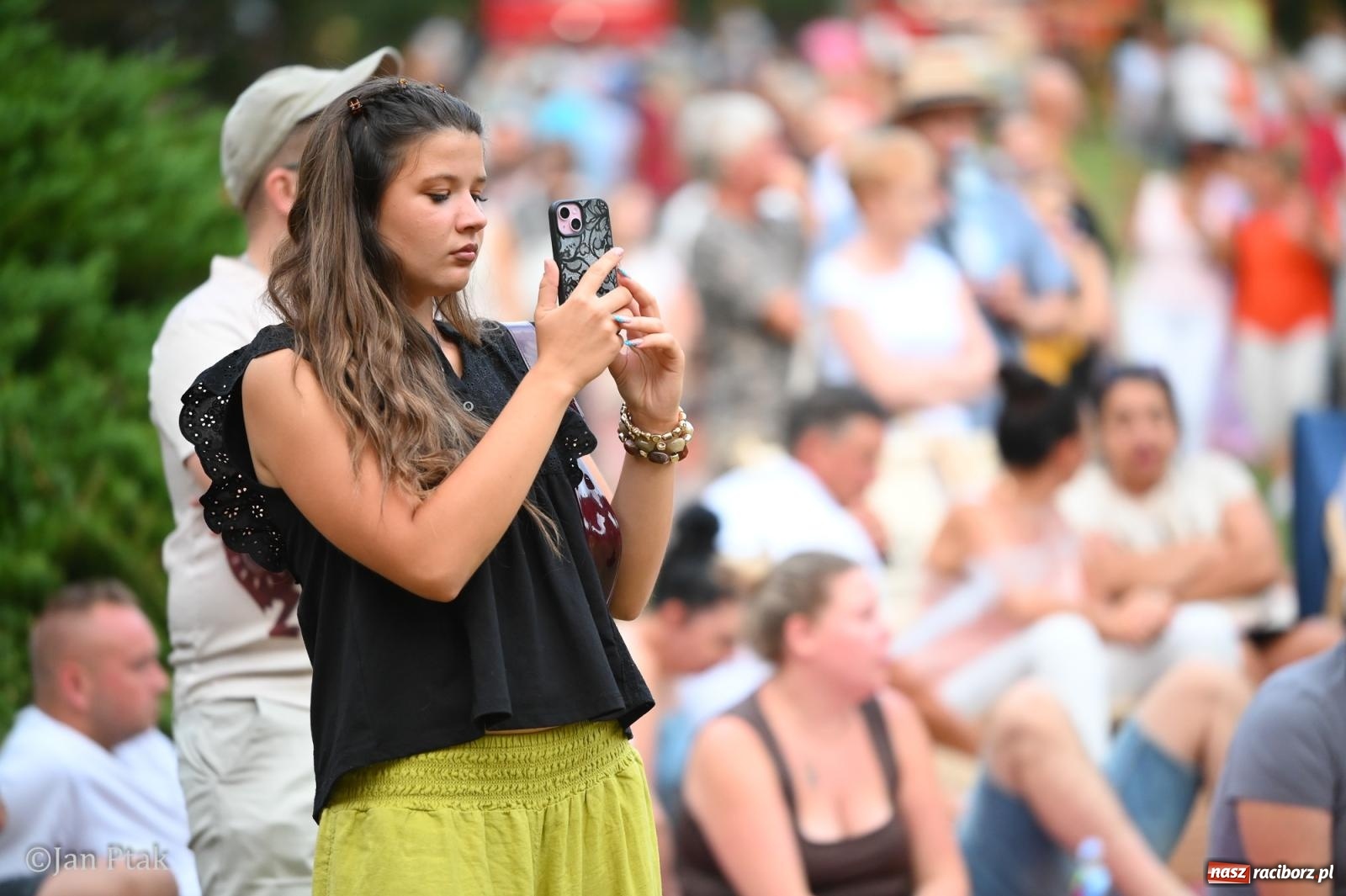 Zdjęcie w galerii na portalu naszraciborz.pl: Fanny Days po raz trzeci. Krowiarki znów pełne mieszkańców regionu [FOTO i WIDEO] wiadomości z regionu