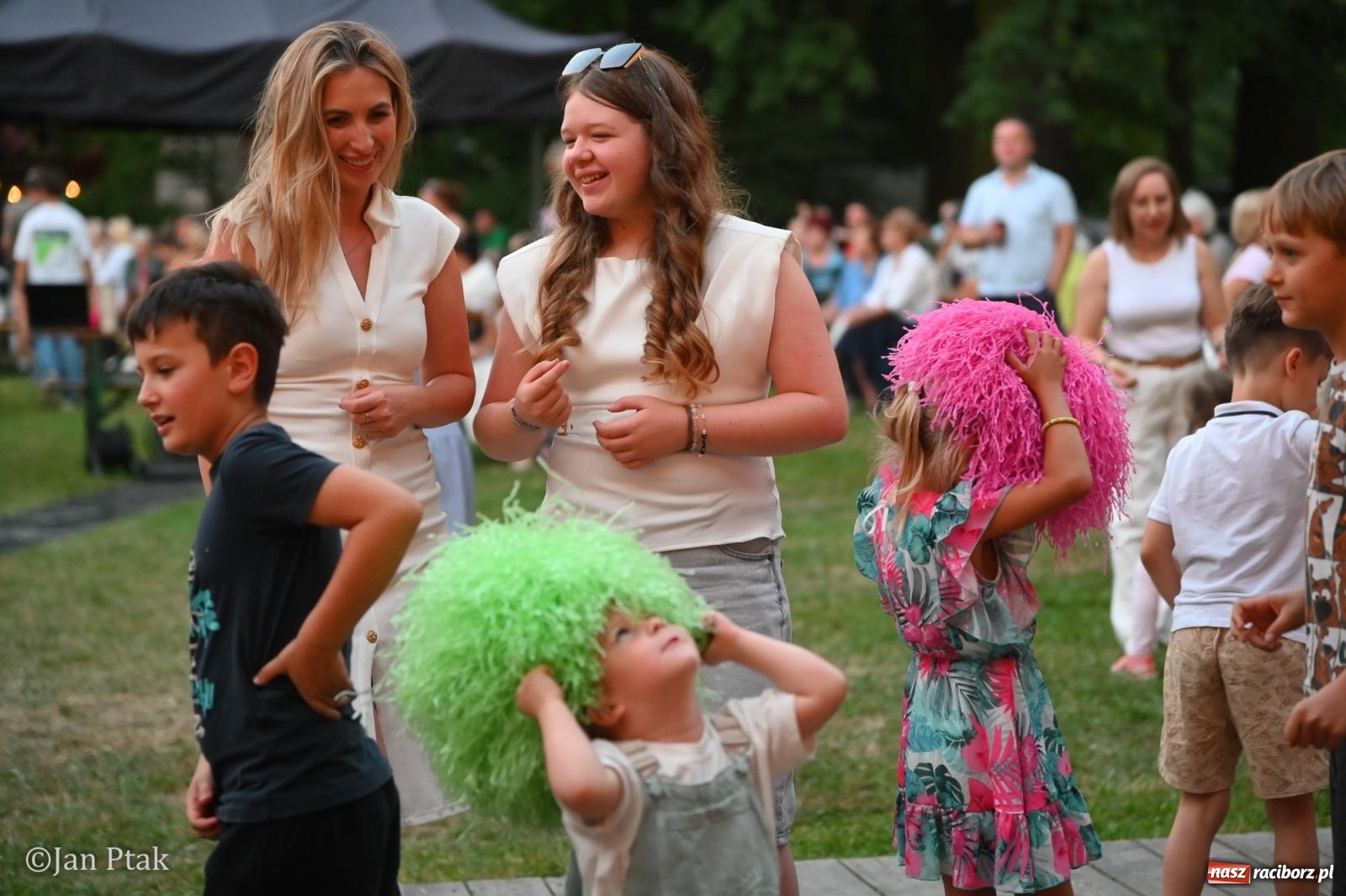 Zdjęcie w galerii na portalu naszraciborz.pl: Fanny Days po raz trzeci. Krowiarki znów pełne mieszkańców regionu [FOTO i WIDEO] wiadomości z regionu
