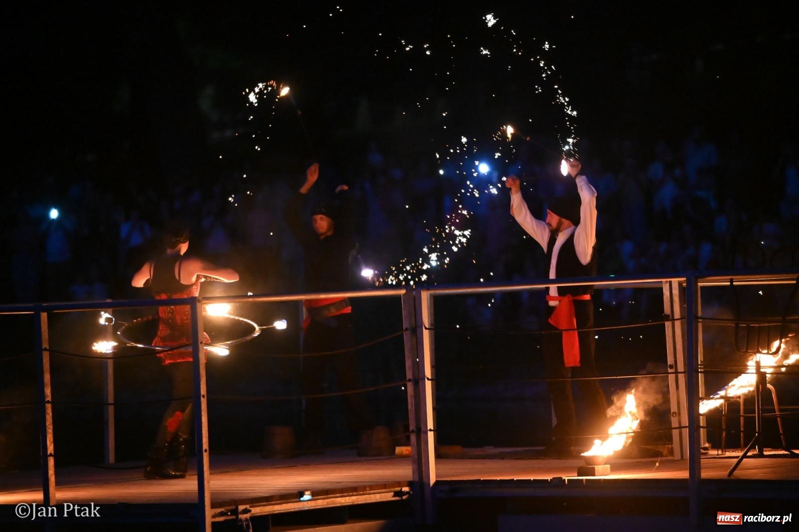 Zdjęcie w galerii na portalu naszraciborz.pl: Fanny Days po raz trzeci. Krowiarki znów pełne mieszkańców regionu [FOTO i WIDEO] wiadomości z regionu