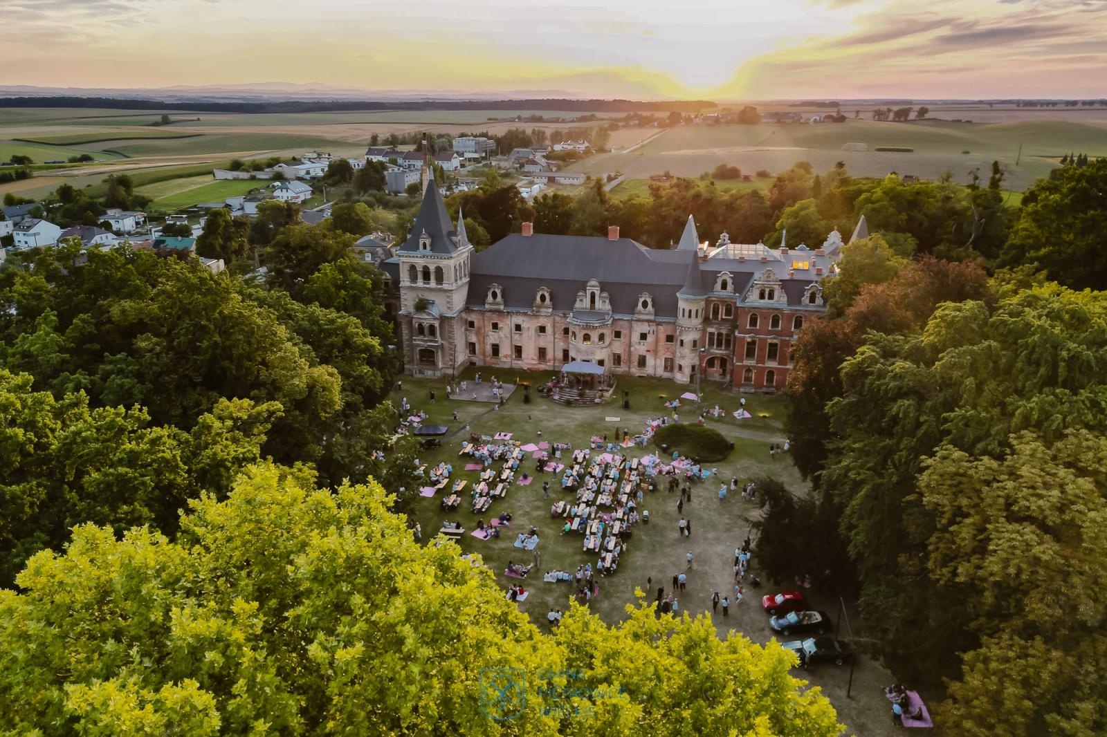 Zdjęcie w galerii na portalu naszraciborz.pl: Fanny Days na bis. Zdjęcia lotnicze wydarzenia w Krowiarkach [FOTO i WIDEO] wiadomości z regionu