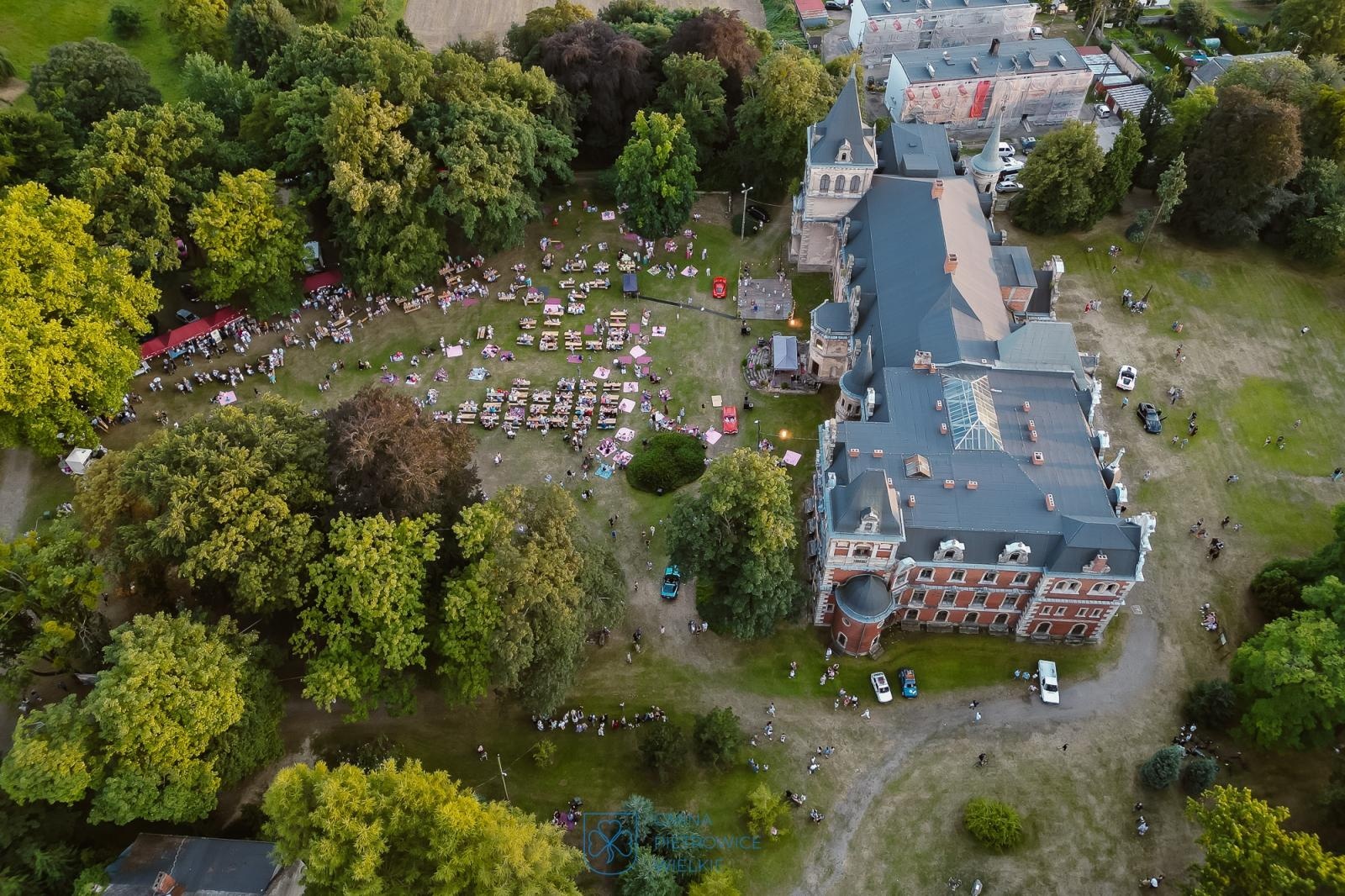 Zdjęcie w galerii na portalu naszraciborz.pl: Fanny Days na bis. Zdjęcia lotnicze wydarzenia w Krowiarkach [FOTO i WIDEO] wiadomości z regionu