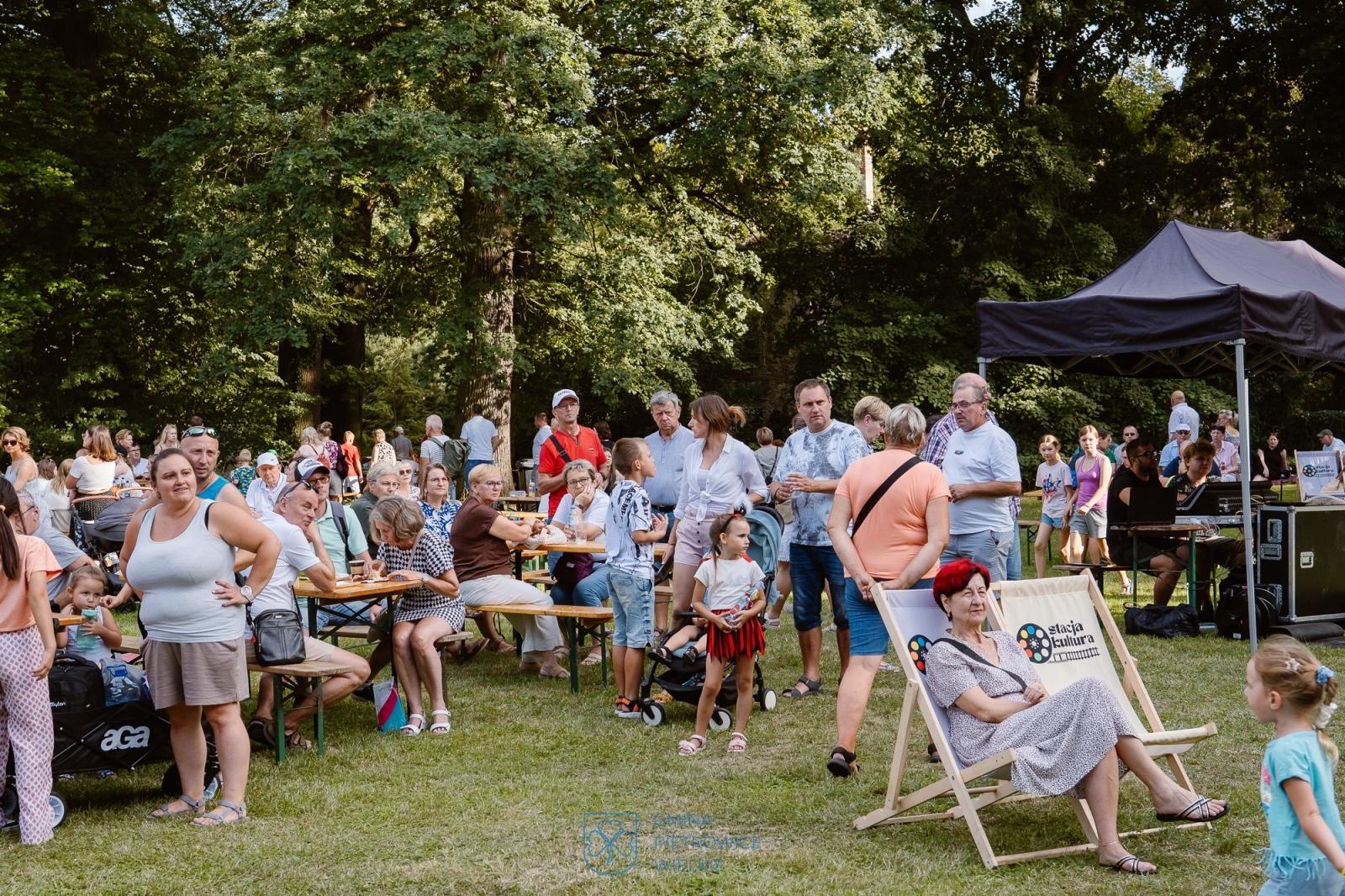 Zdjęcie w galerii na portalu naszraciborz.pl: Fanny Days na bis. Zdjęcia lotnicze wydarzenia w Krowiarkach [FOTO i WIDEO] wiadomości z regionu
