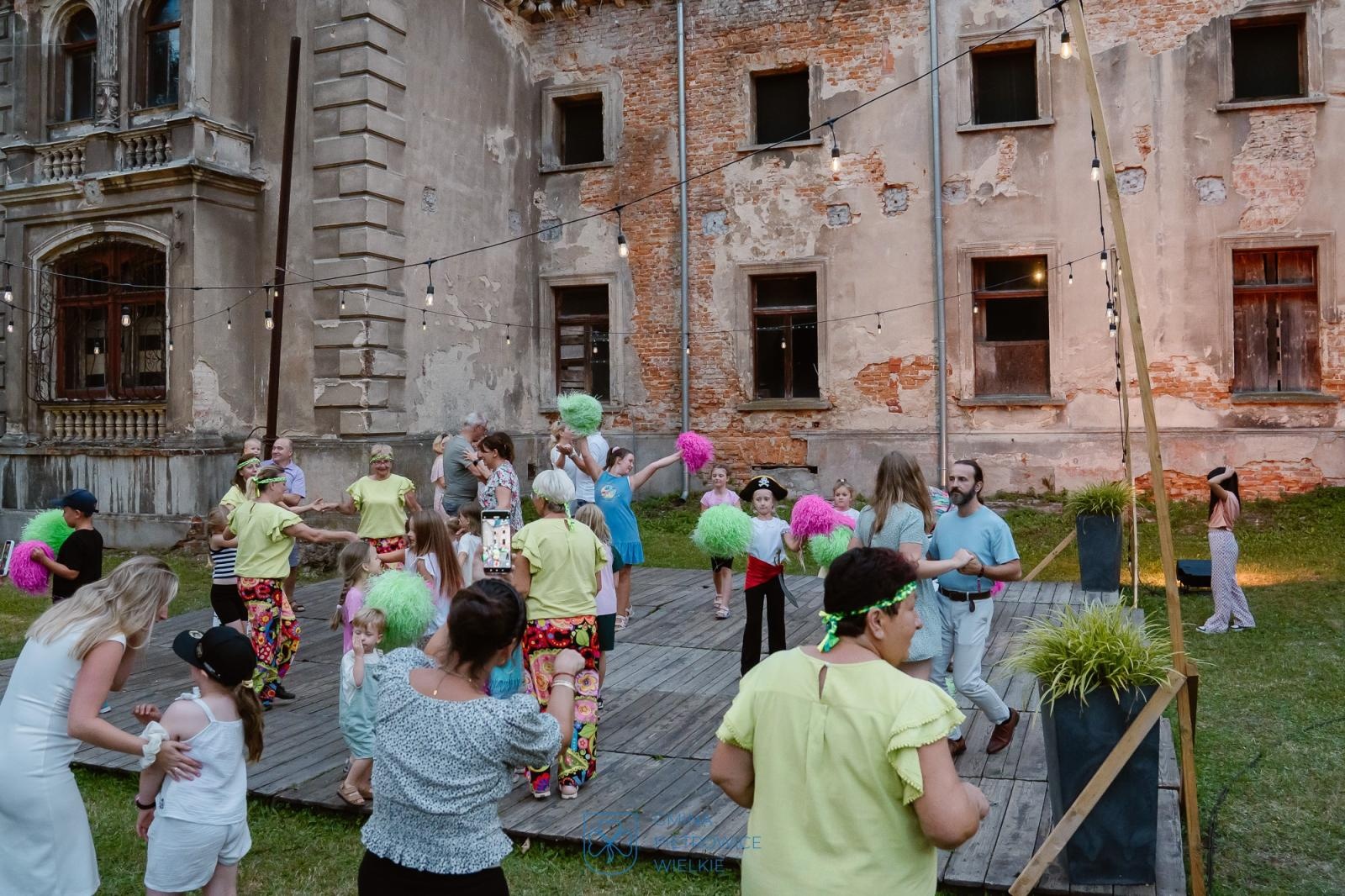 Zdjęcie w galerii na portalu naszraciborz.pl: Fanny Days na bis. Zdjęcia lotnicze wydarzenia w Krowiarkach [FOTO i WIDEO] wiadomości z regionu