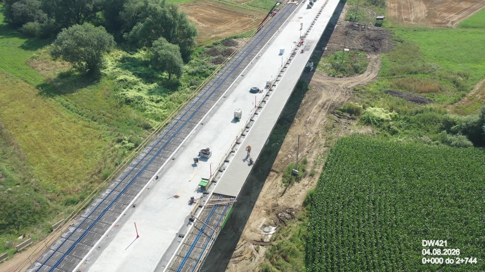 Zdjęcie w galerii na portalu naszraciborz.pl: Most nad Odrą pod Raciborzem na ostatniej prostej. Wielka przeprawa może być gotowa jeszcze w tym roku [FOTO] wiadomości z regionu