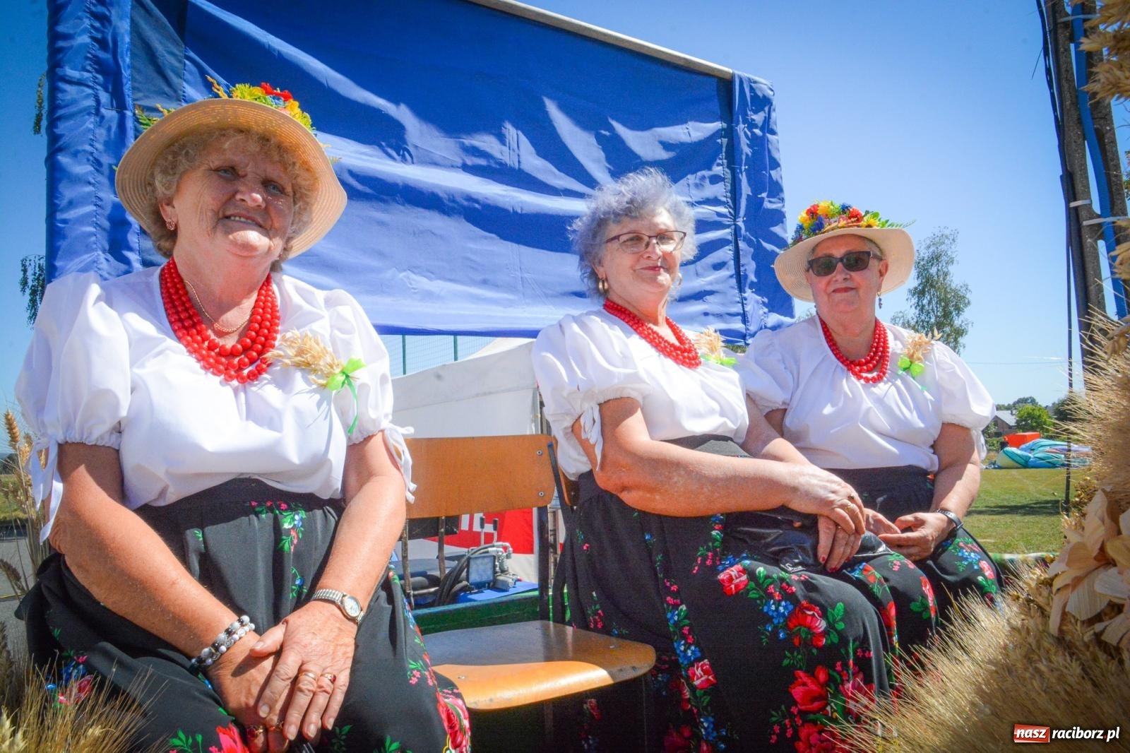 Zdjęcie w galerii na portalu naszraciborz.pl: Łańce rozpoczęły sezon dożynkowy w powiecie raciborskim [FOTO i WIDEO] wiadomości z regionu