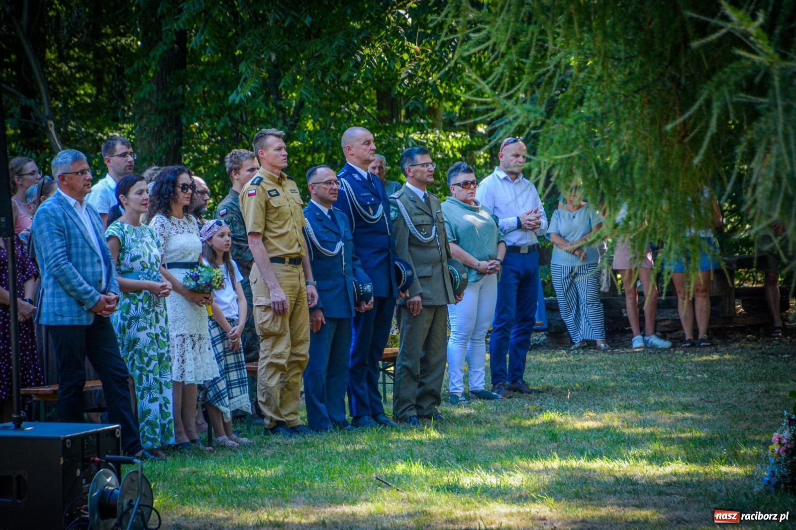 Zdjęcie w galerii na portalu naszraciborz.pl: Msza polowa i polskie piosenki w Arboretum Bramy Morawskiej [FOTO i WIDEO] wiadomości z regionu