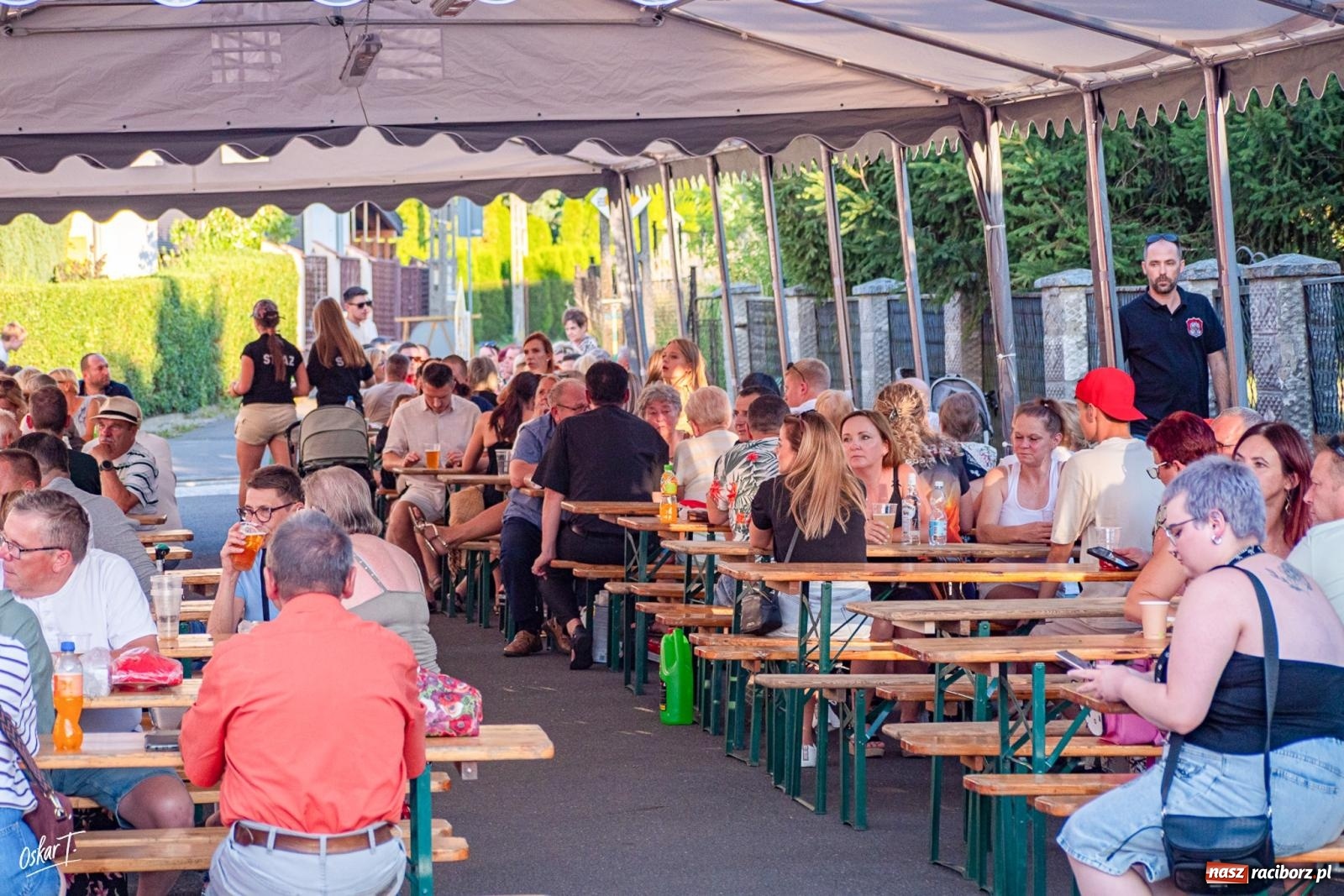 Zdjęcie w galerii na portalu naszraciborz.pl: Markowice bawiły się na festynie. Były atrakcje dla dzieci, muzyka i strażackie zabawy [FOTO] wiadomości z regionu