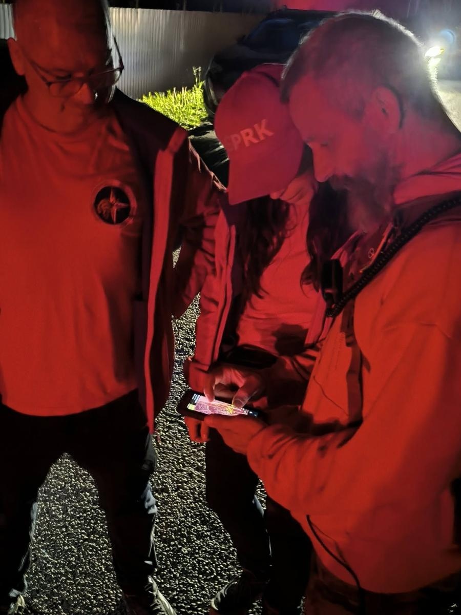 Zdjęcie w galerii na portalu naszraciborz.pl: 11-latka z Krzanowic odnaleziona podczas nocnych poszukiwań. W akcji 47 strażaków i Koordynata wiadomości z regionu