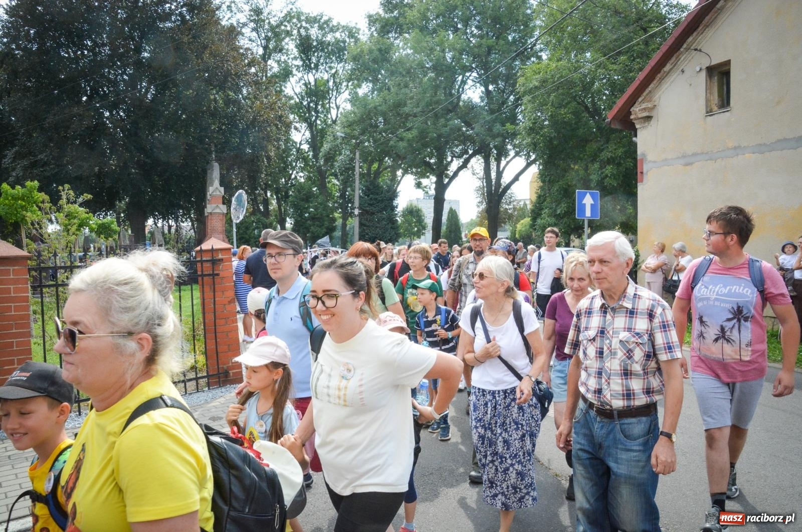 Zdjęcie w galerii na portalu naszraciborz.pl: 50. Piesza Pielgrzymka Opolska wyruszyła z Raciborza na Jasną Górę [FOTO i WIDEO] wiadomości z regionu