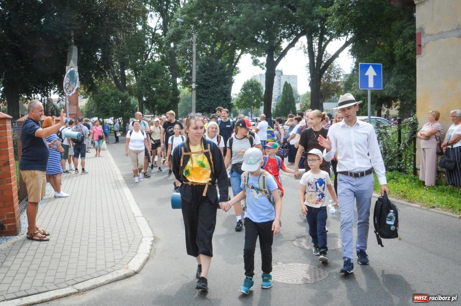 Zdjęcie w galerii na portalu naszraciborz.pl: 50. Piesza Pielgrzymka Opolska wyruszyła z Raciborza na Jasną Górę [FOTO i WIDEO] wiadomości z regionu