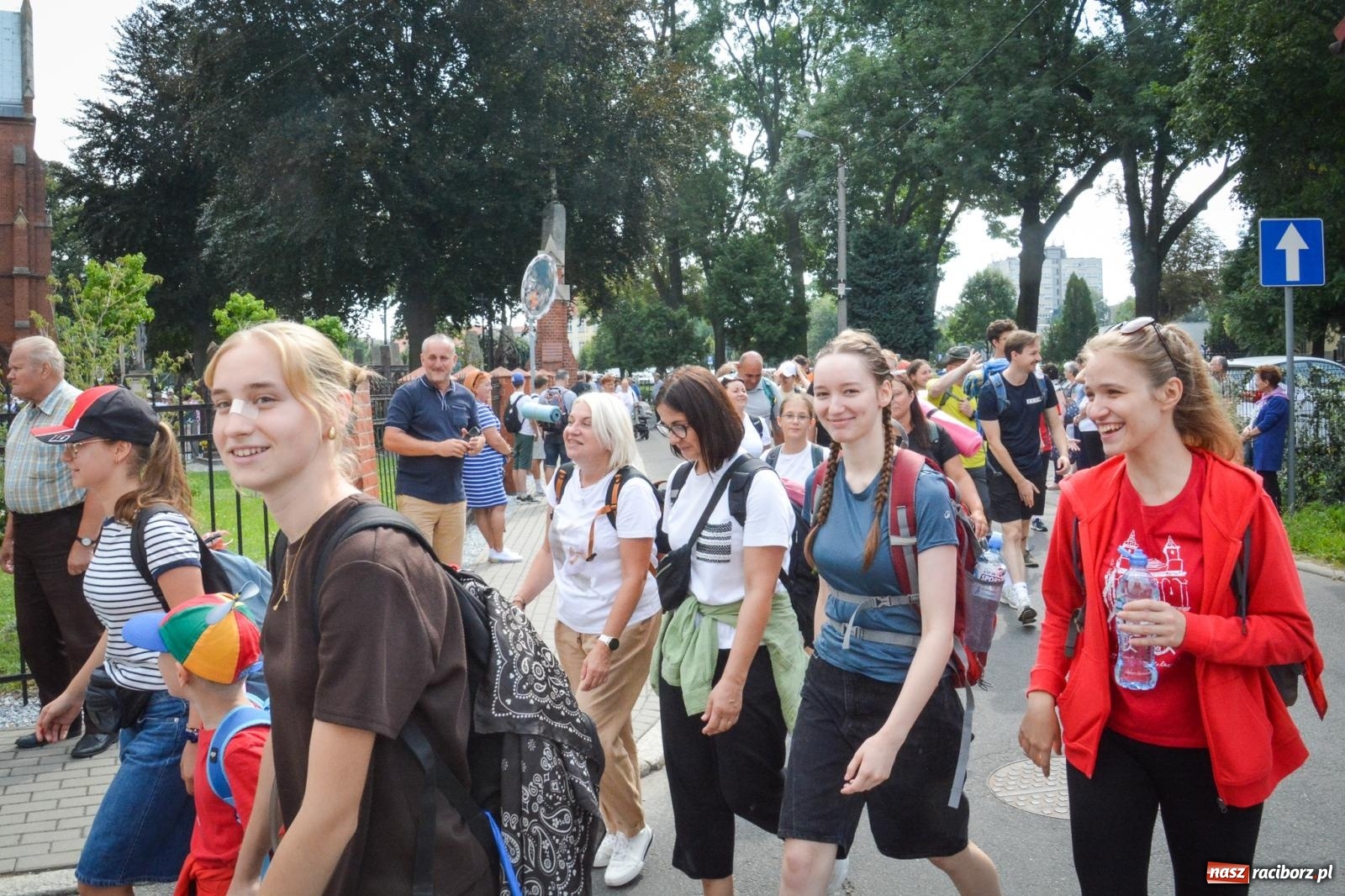 Zdjęcie w galerii na portalu naszraciborz.pl: 50. Piesza Pielgrzymka Opolska wyruszyła z Raciborza na Jasną Górę [FOTO i WIDEO] wiadomości z regionu