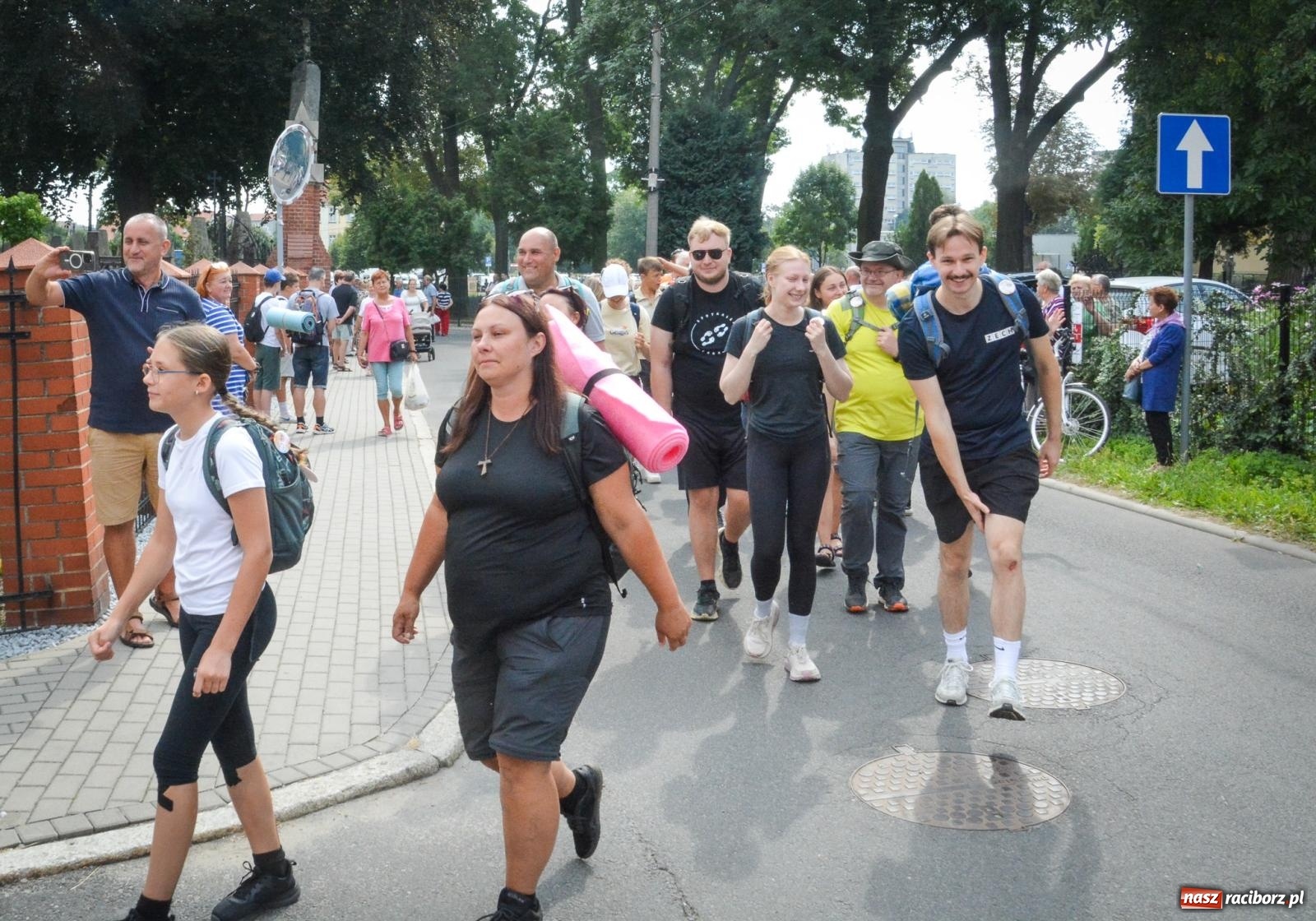 Zdjęcie w galerii na portalu naszraciborz.pl: 50. Piesza Pielgrzymka Opolska wyruszyła z Raciborza na Jasną Górę [FOTO i WIDEO] wiadomości z regionu