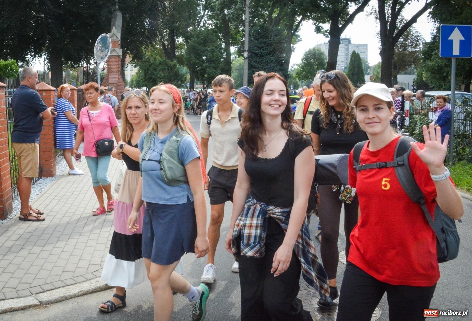 Zdjęcie w galerii na portalu naszraciborz.pl: 50. Piesza Pielgrzymka Opolska wyruszyła z Raciborza na Jasną Górę [FOTO i WIDEO] wiadomości z regionu