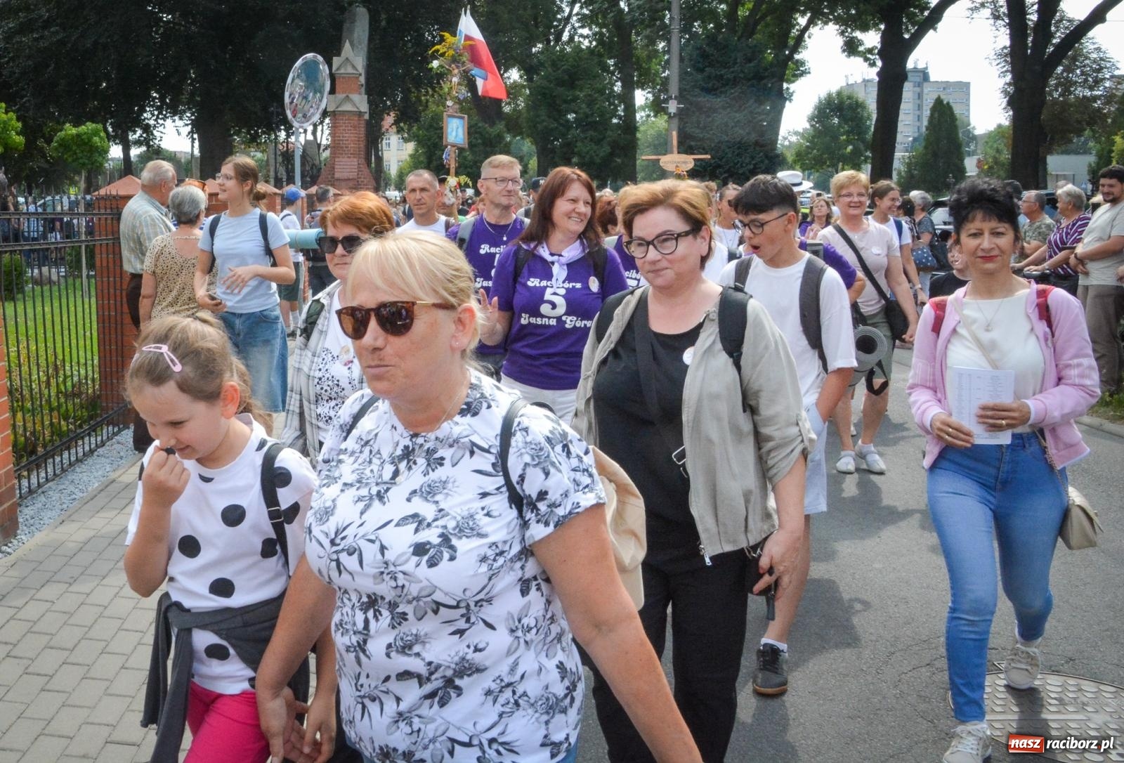 Zdjęcie w galerii na portalu naszraciborz.pl: 50. Piesza Pielgrzymka Opolska wyruszyła z Raciborza na Jasną Górę [FOTO i WIDEO] wiadomości z regionu