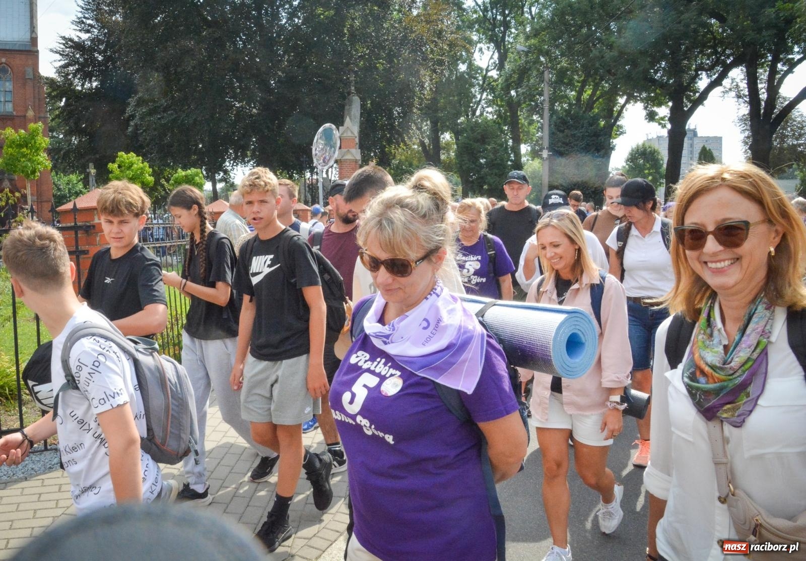Zdjęcie w galerii na portalu naszraciborz.pl: 50. Piesza Pielgrzymka Opolska wyruszyła z Raciborza na Jasną Górę [FOTO i WIDEO] wiadomości z regionu