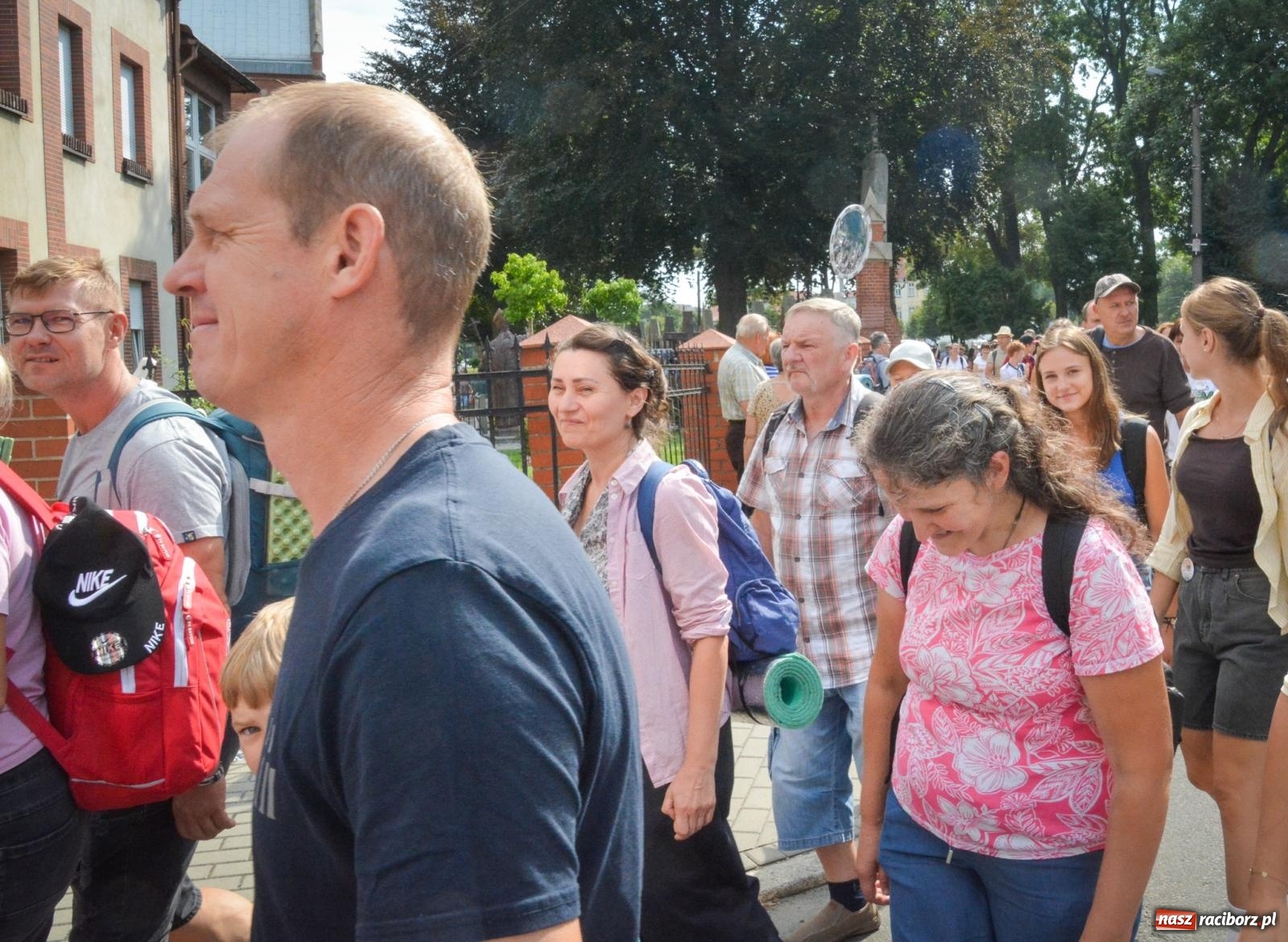 Zdjęcie w galerii na portalu naszraciborz.pl: 50. Piesza Pielgrzymka Opolska wyruszyła z Raciborza na Jasną Górę [FOTO i WIDEO] wiadomości z regionu